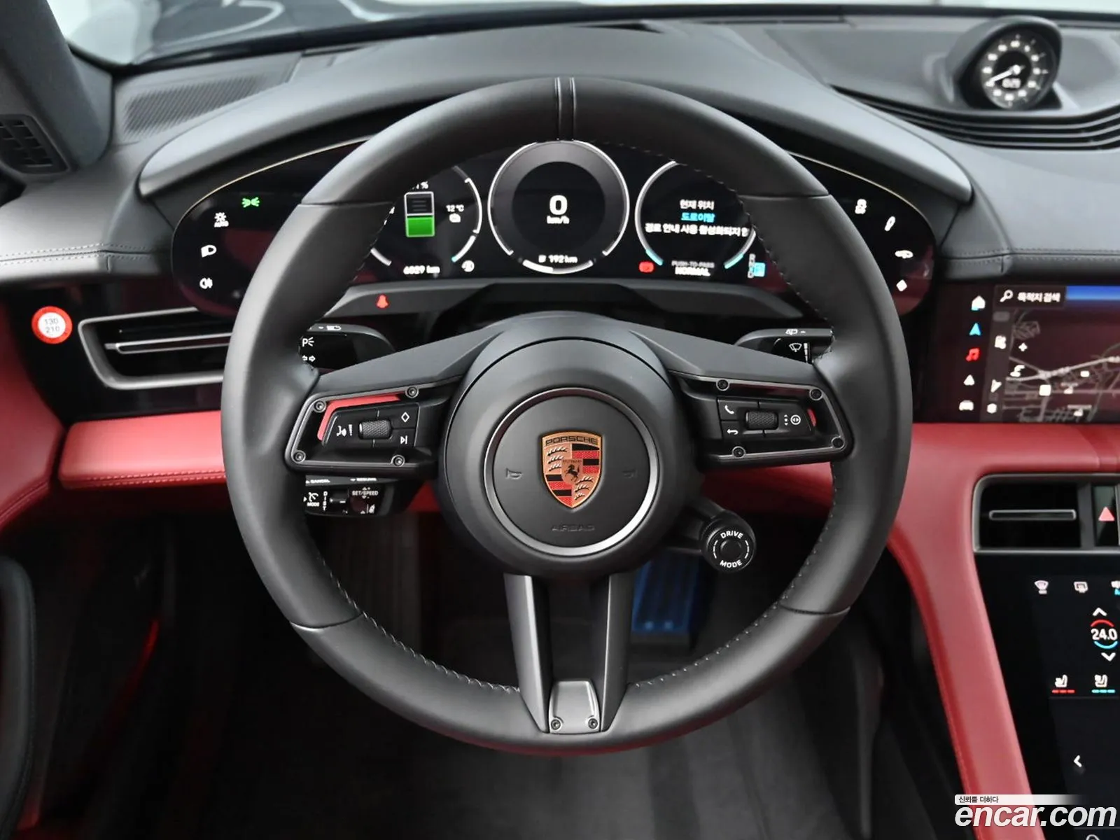 Porsche Taycan 2025 — 8