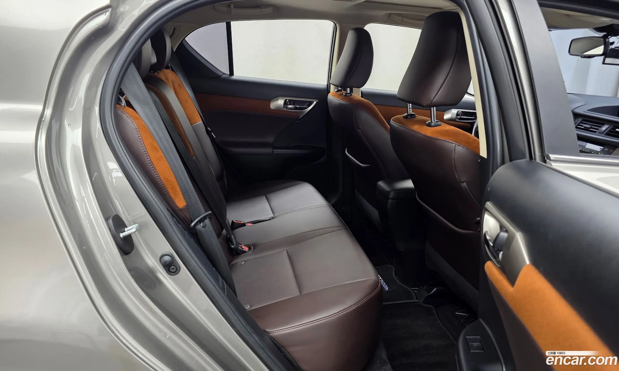 Lexus CT200h