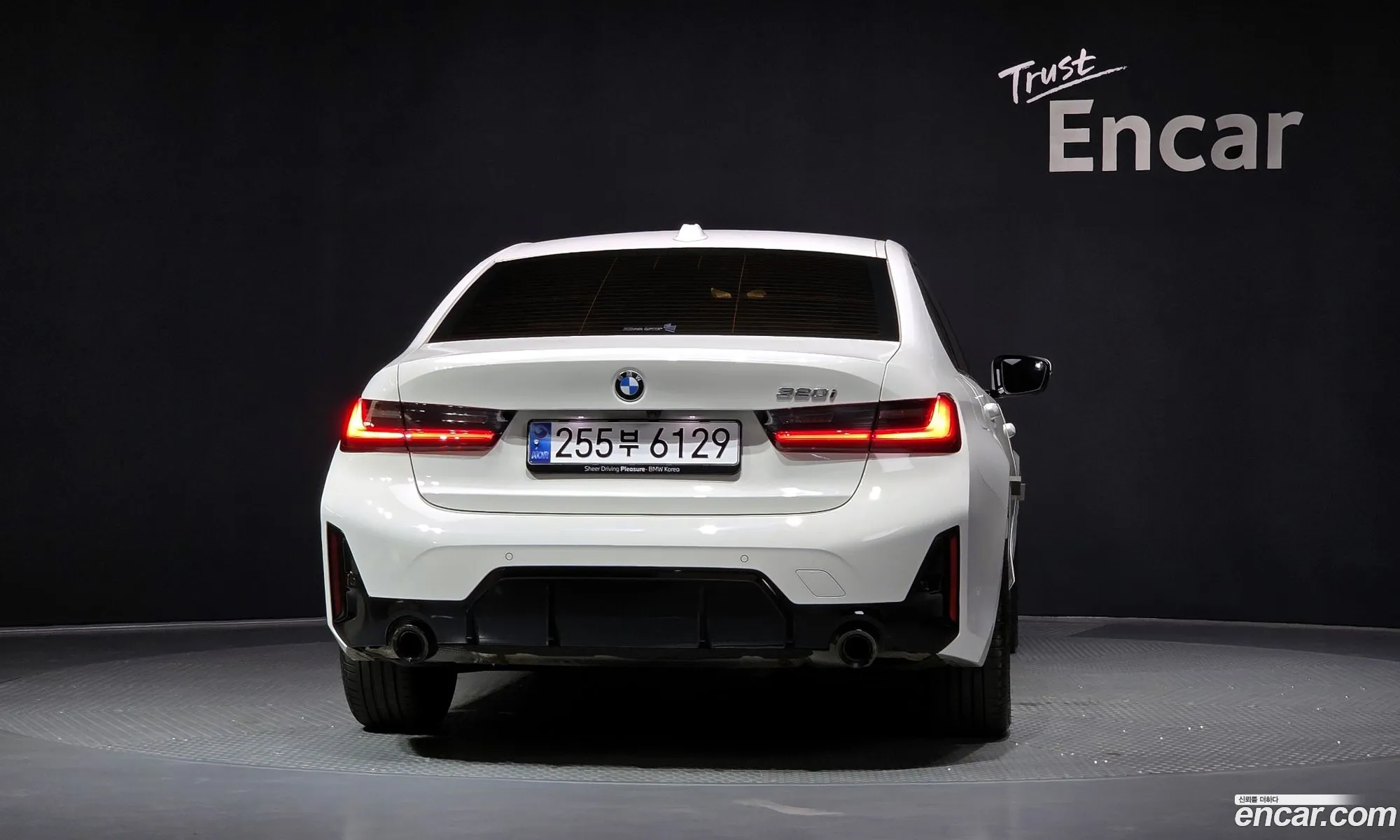BMW 3 Series 2024 — 21