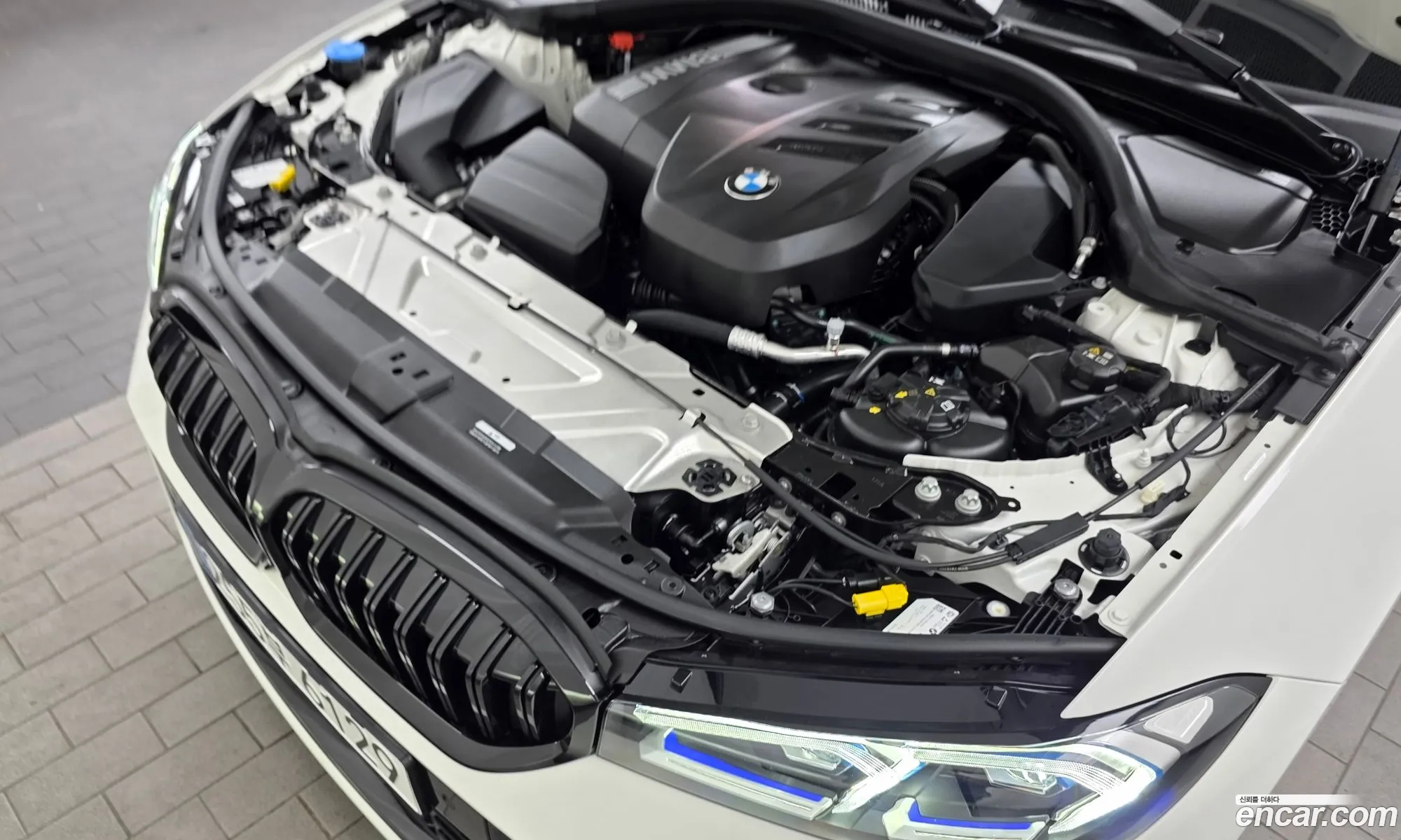 BMW 3 Series 2024 — 12
