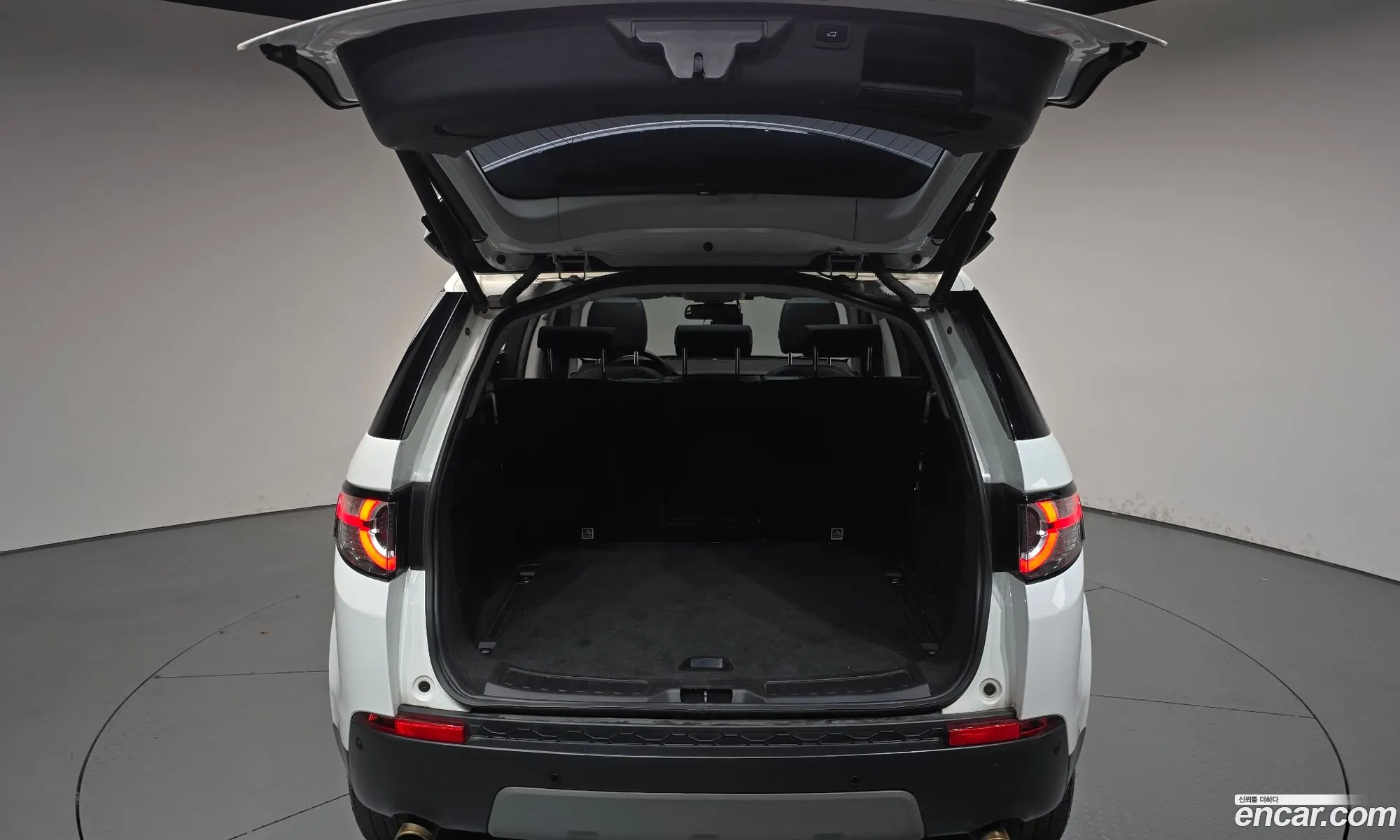 Land Rover Discovery Sport 2018 — 10
