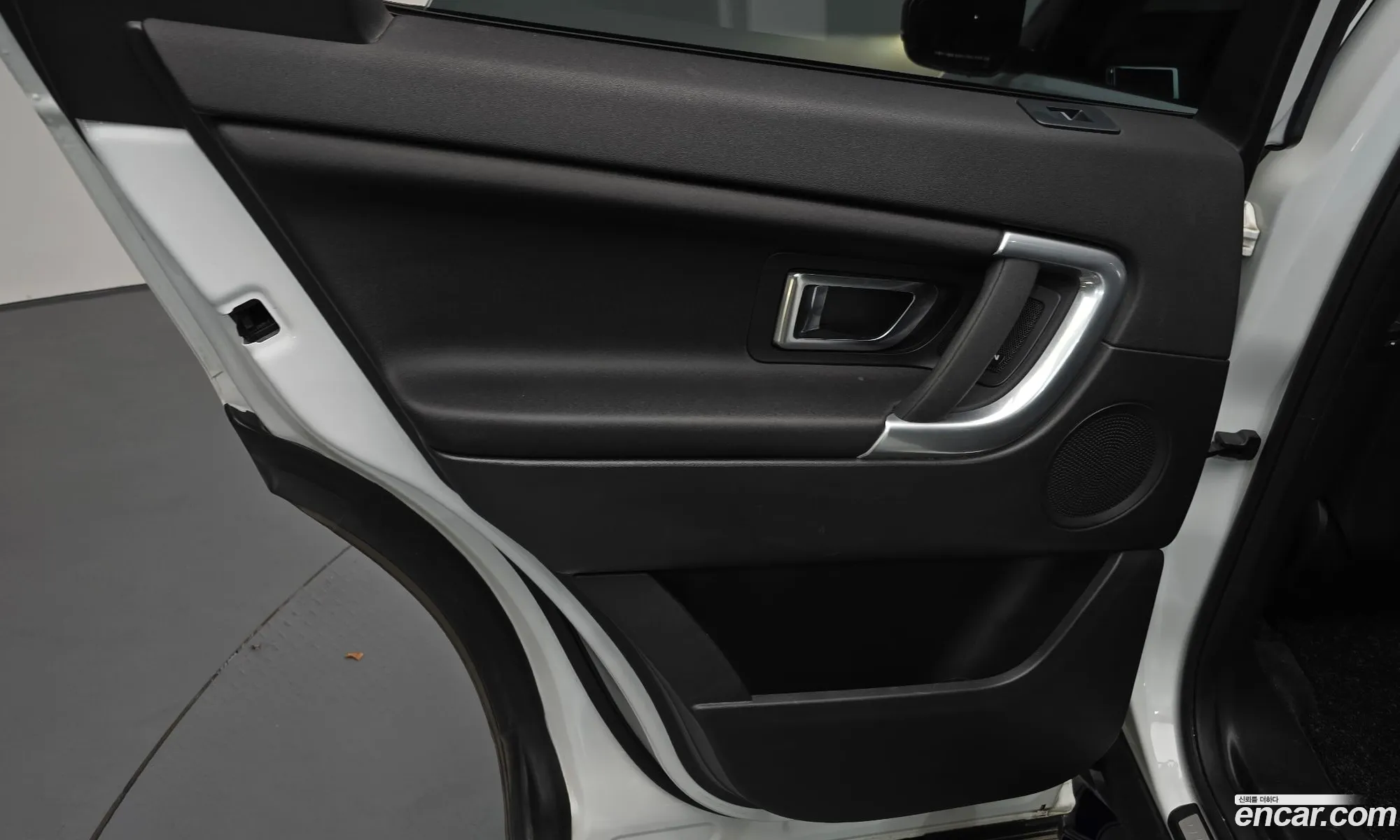 Land Rover Discovery Sport 2018 — 30