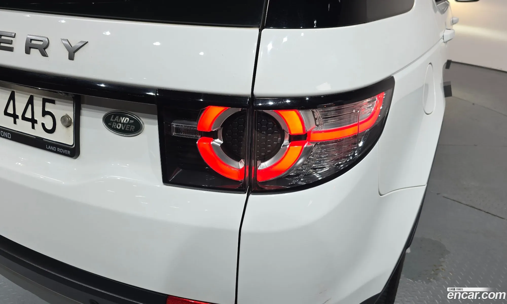 Land Rover Discovery Sport 2018 — 12