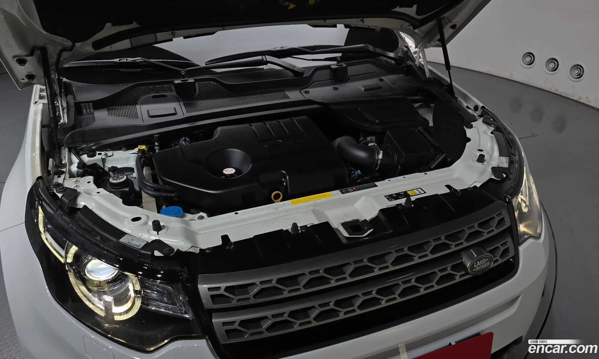 Land Rover Discovery Sport 2018 — 18