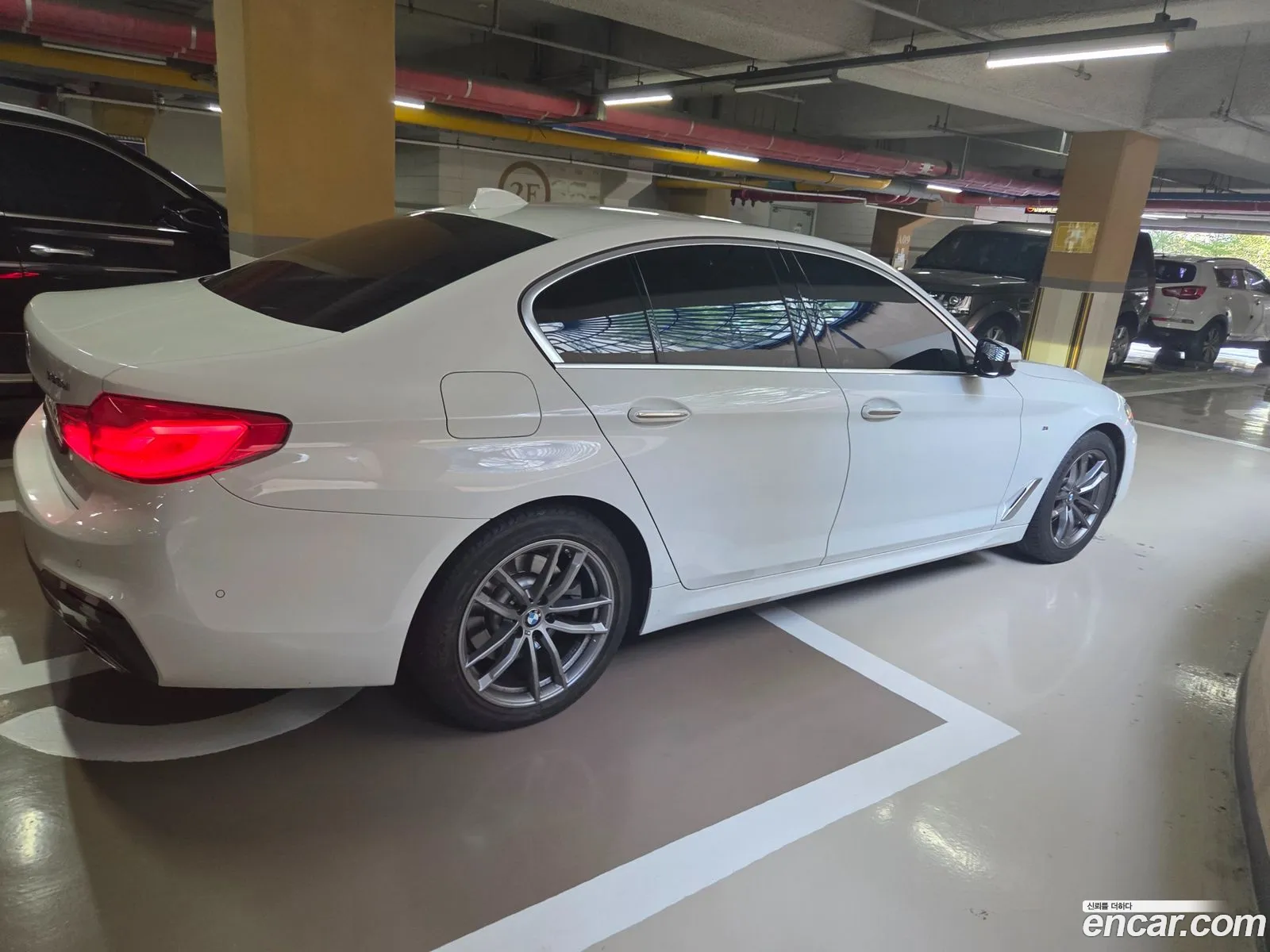 BMW 5 Series 2017 — 9