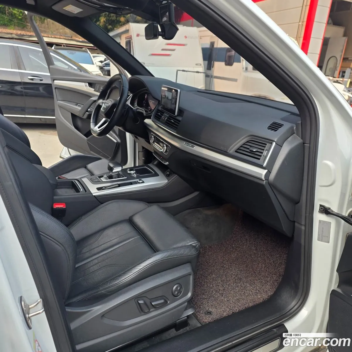 Audi Q5 2020 — 13