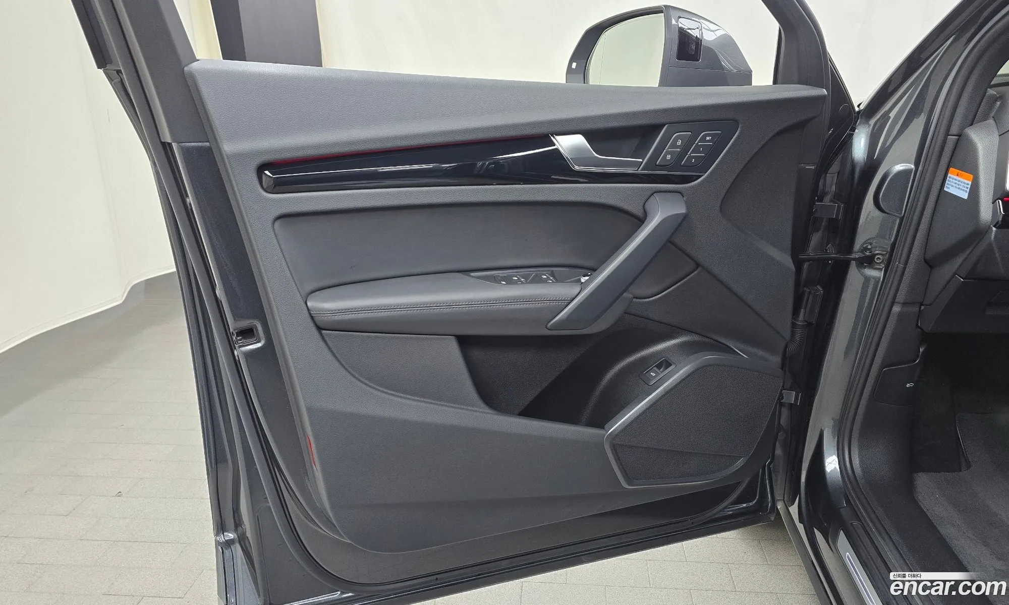 Audi Q5 2021 WAUZZZFYXM2049809 — 12