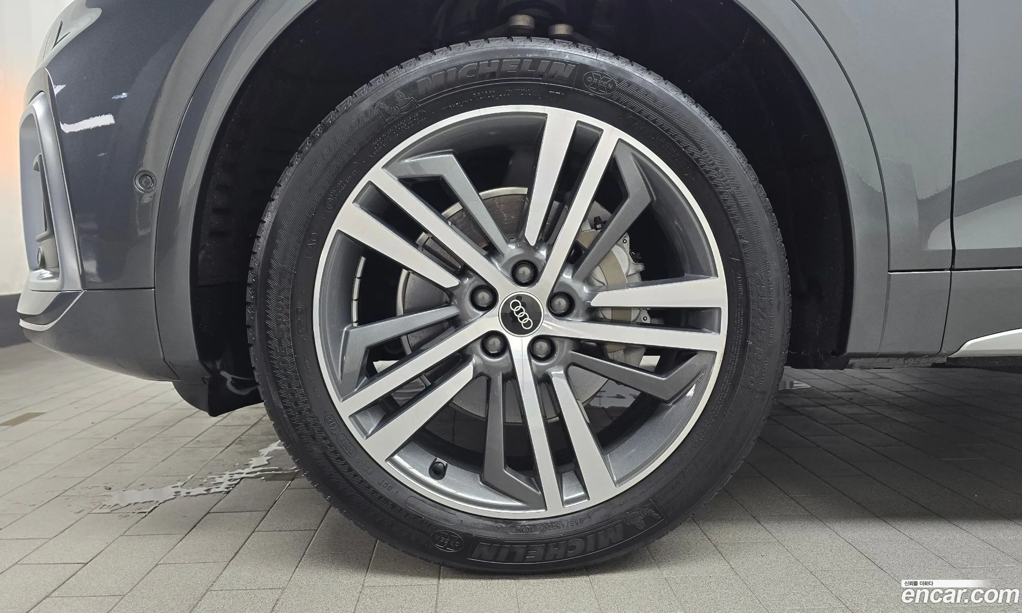 Audi Q5 2021 WAUZZZFYXM2049809 — 31