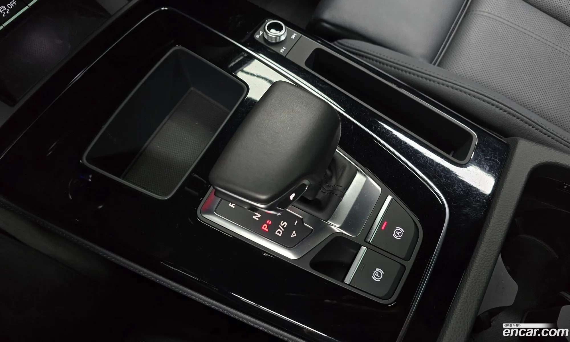 Audi Q5 2021 WAUZZZFYXM2049809 — 17