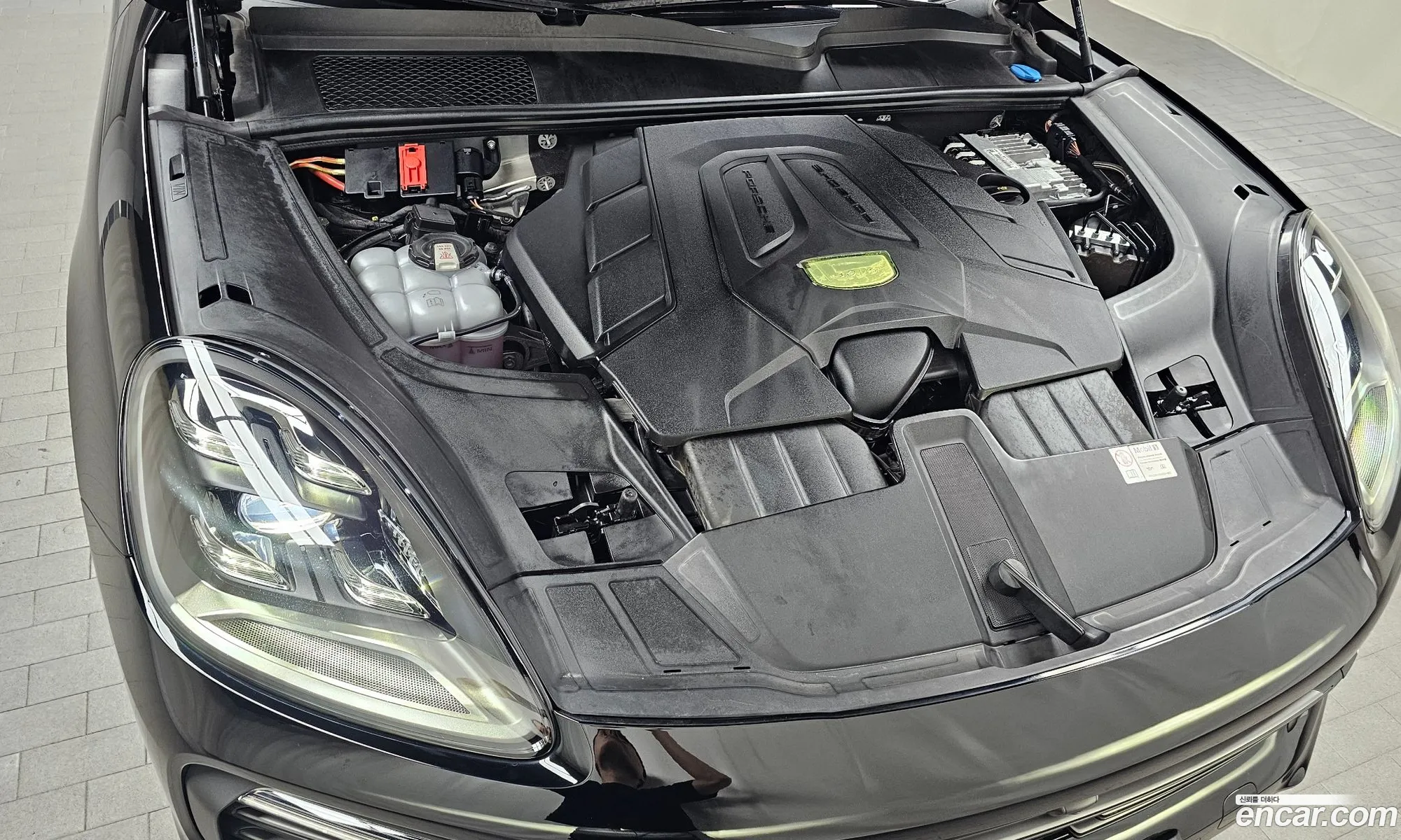 Porsche Cayenne 2023 — 20