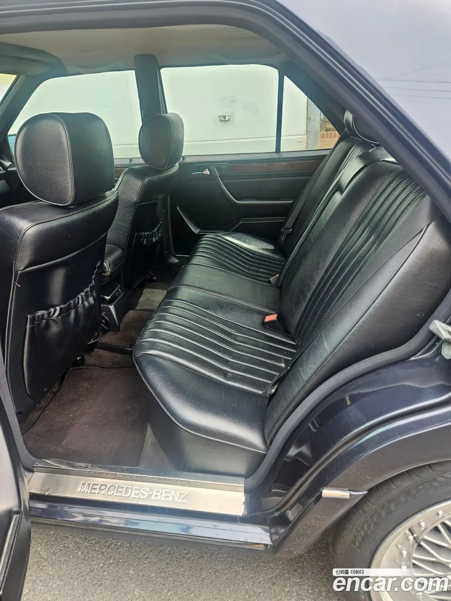 Mercedes-Benz E-Class W124 1995 — 13