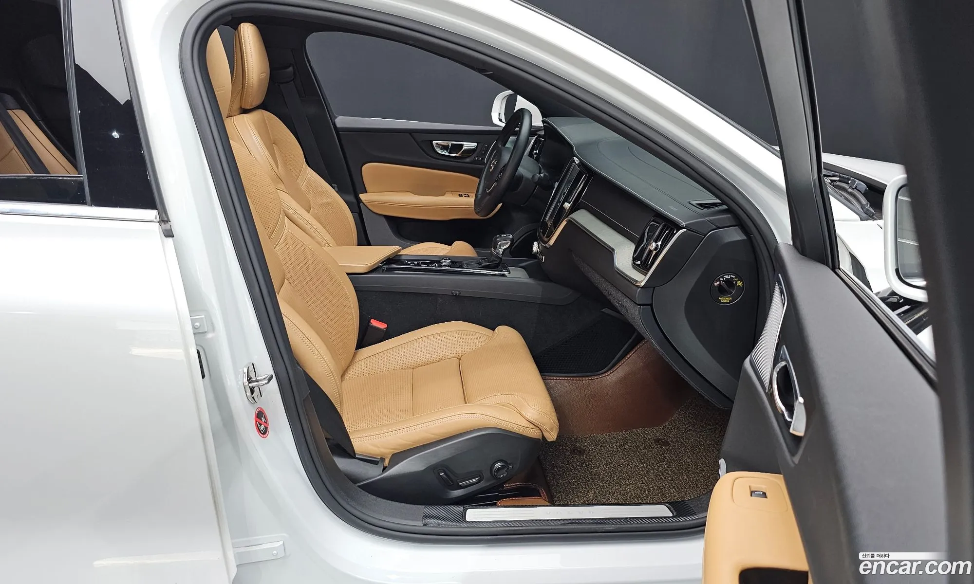 Volvo S60 2020 7JRZS102DLG032305 — 33