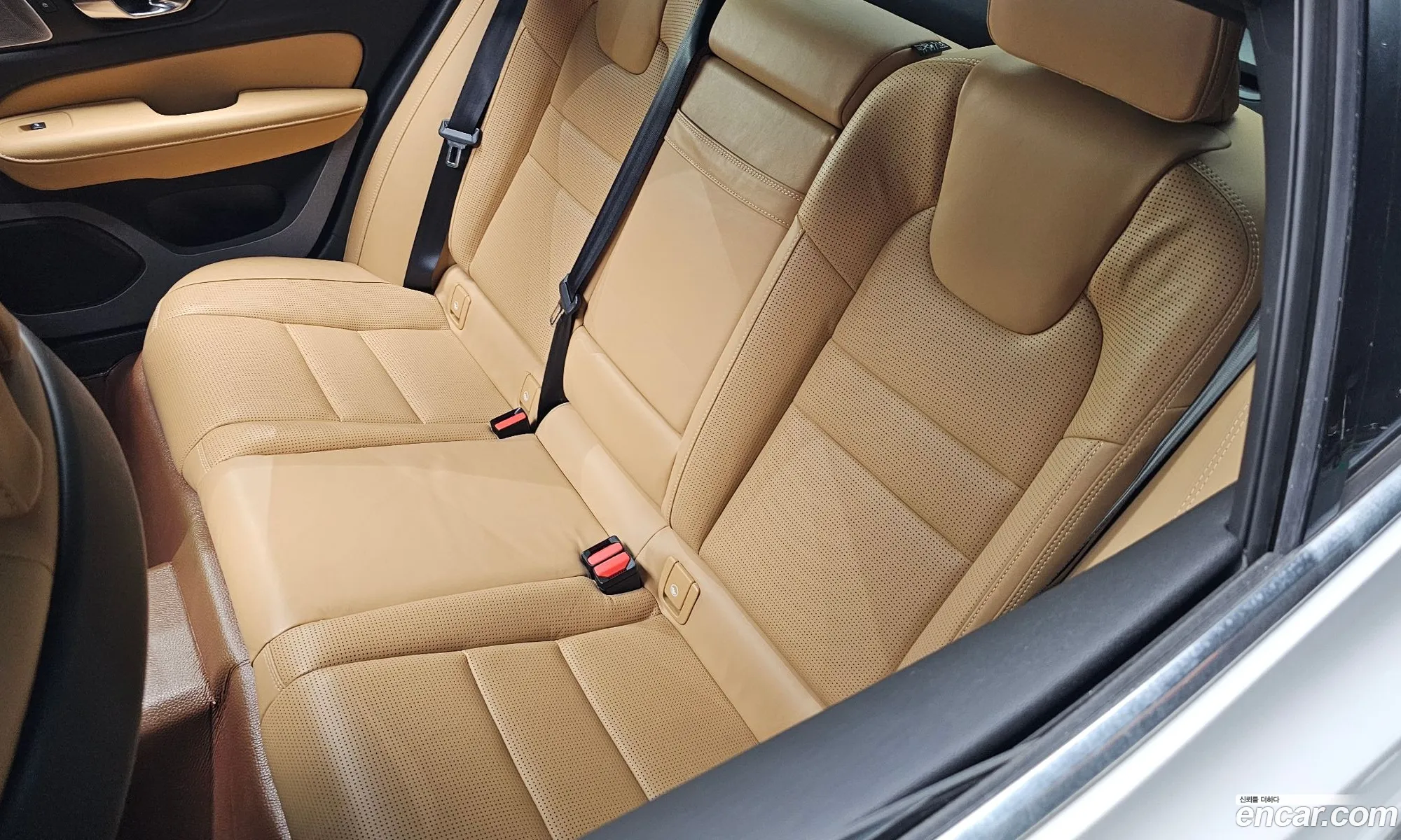 Volvo S60 2020 7JRZS102DLG032305 — 35