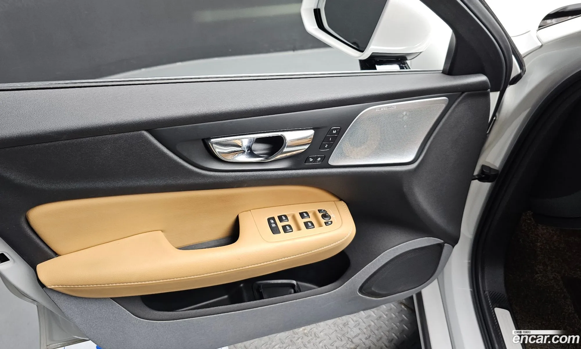 Volvo S60 2020 7JRZS102DLG032305 — 6