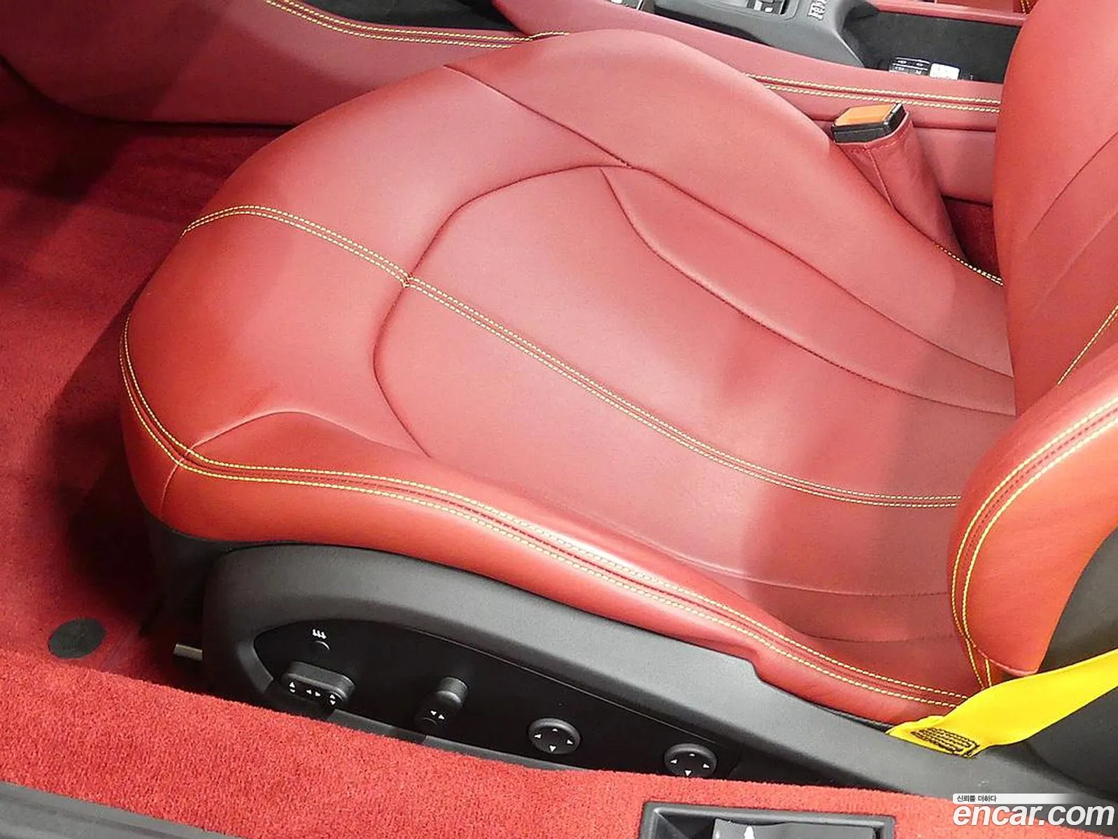 Ferrari F8 Spider 2021 — 9