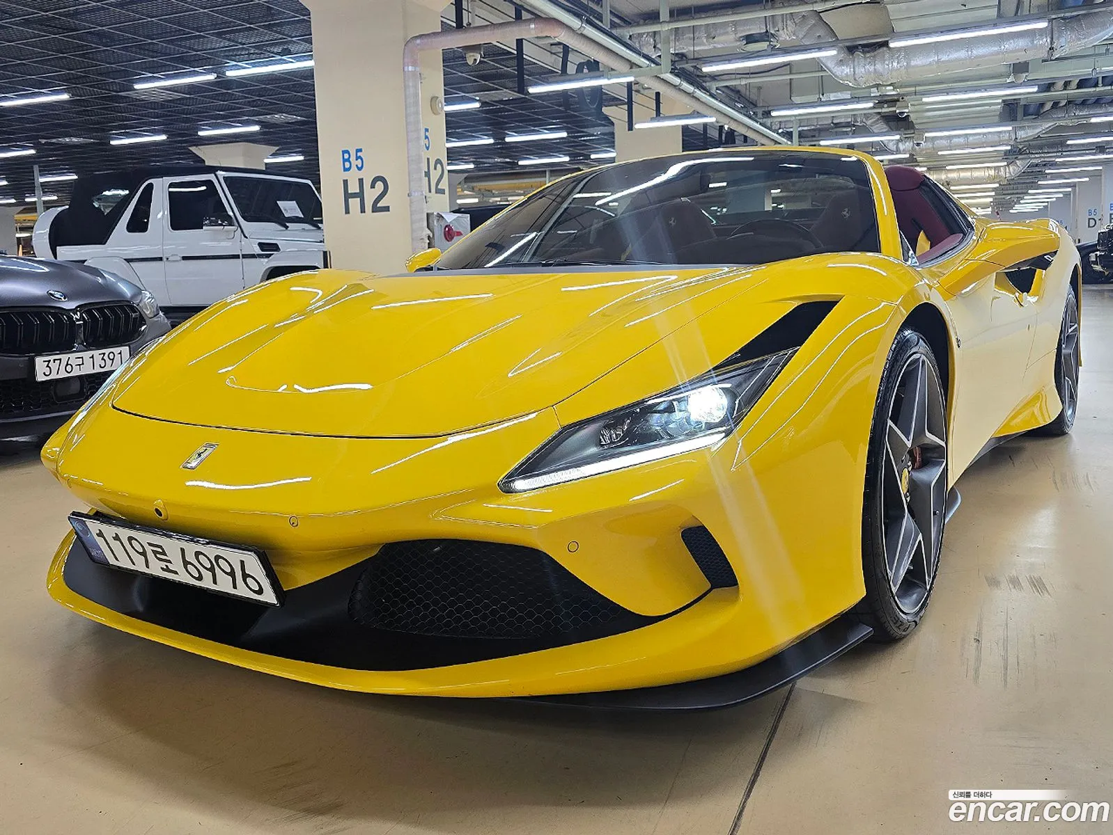 Ferrari F8 Spider 2021 — 10