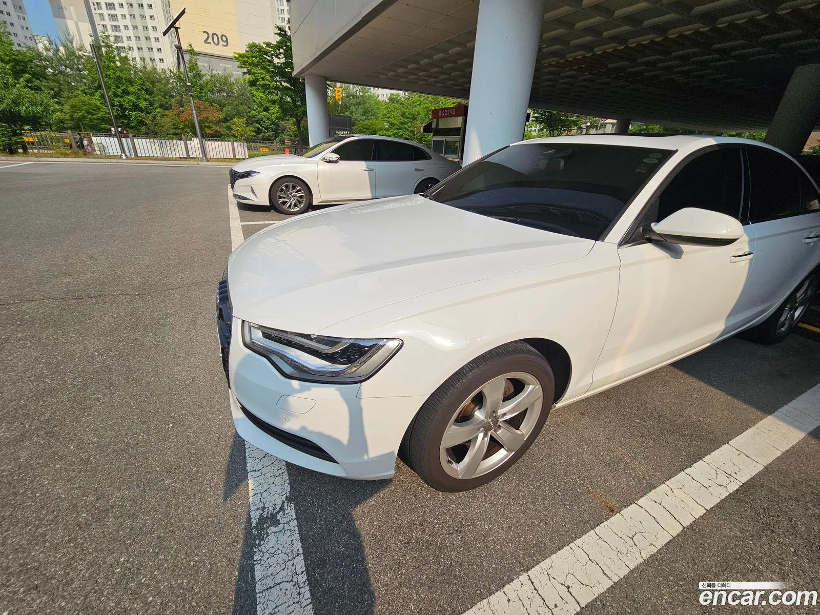 Audi A6 2014 — 10