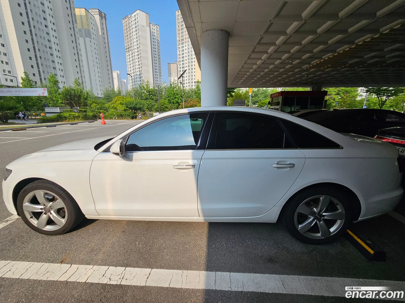 Audi A6 2014 — 3
