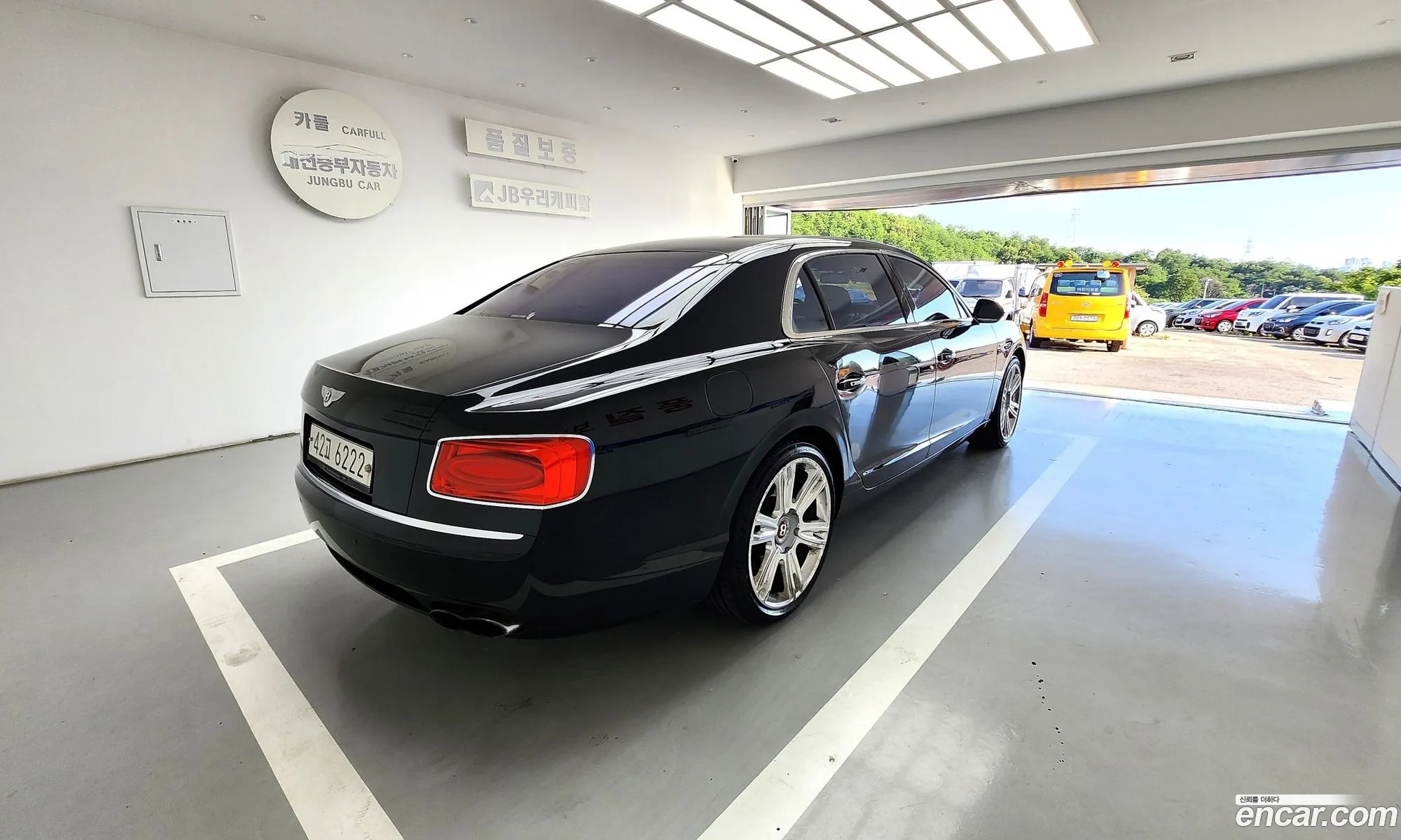 Bentley Flying Spur 2014 — 3