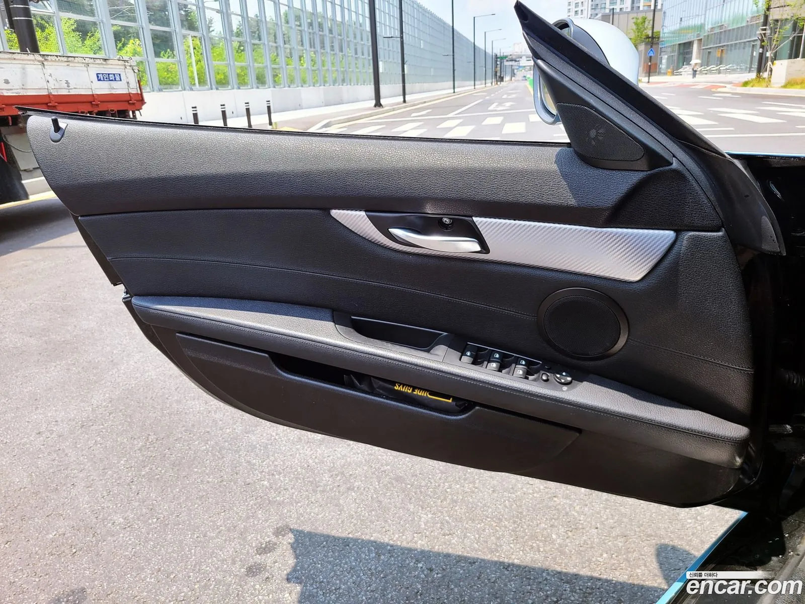 BMW Z4 2012 — 19