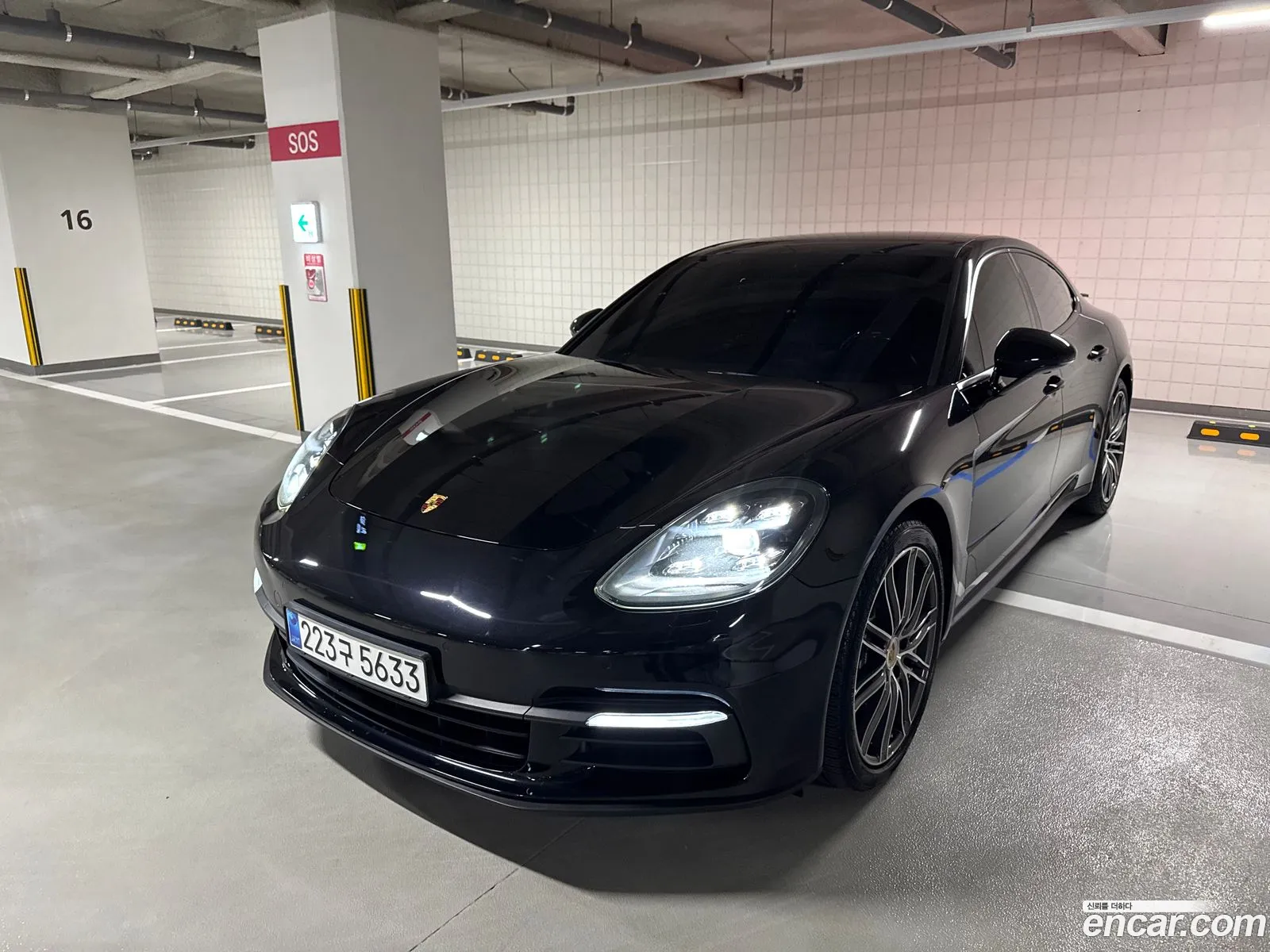 Porsche Panamera 2018 — 19