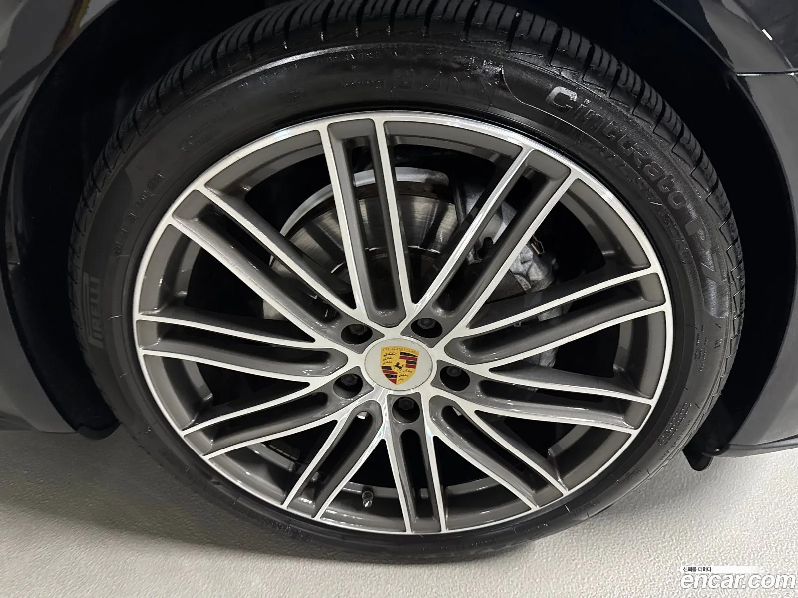 Porsche Panamera 2018 — 12