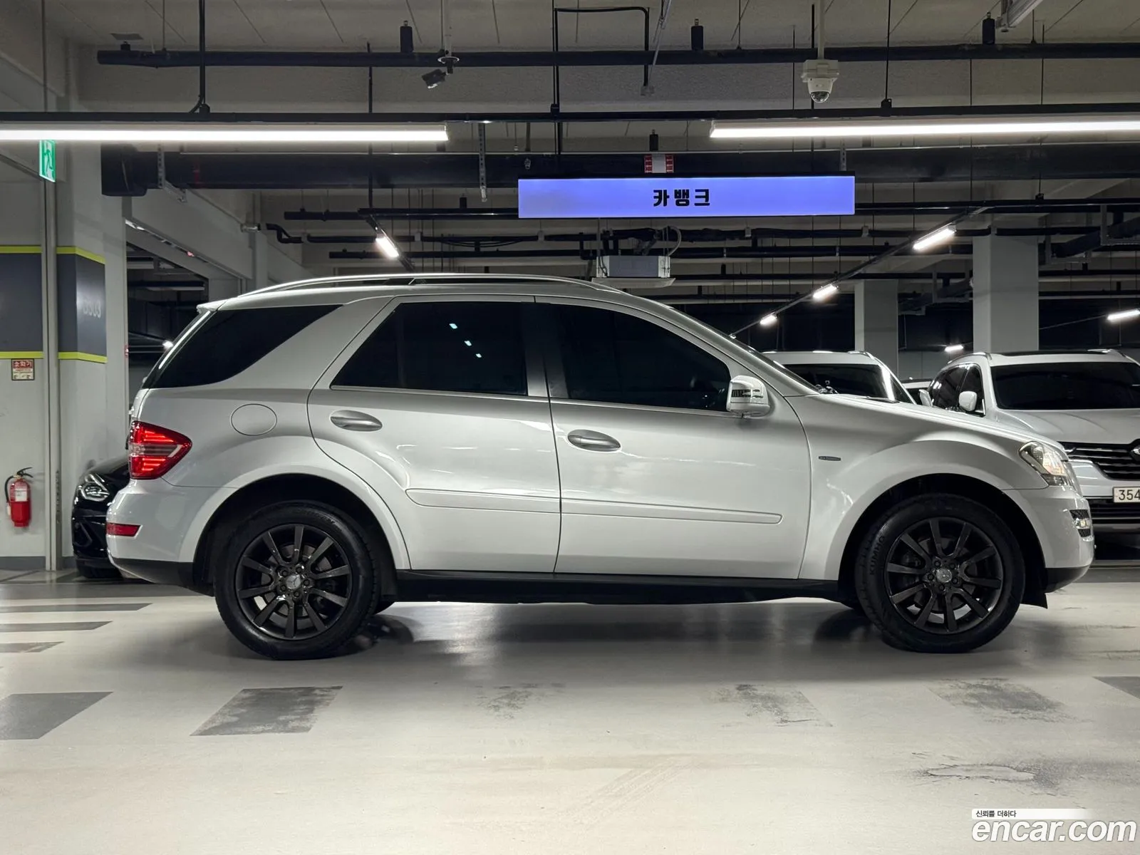 Mercedes-Benz M-Class W164 2011 — 18