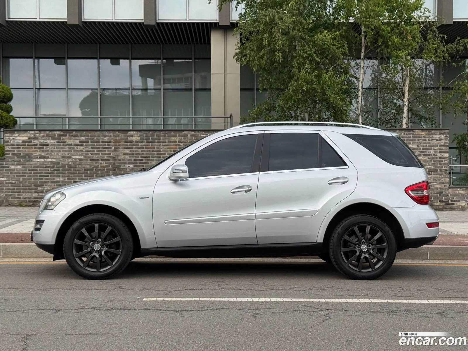 Mercedes-Benz M-Class W164 2011 — 20