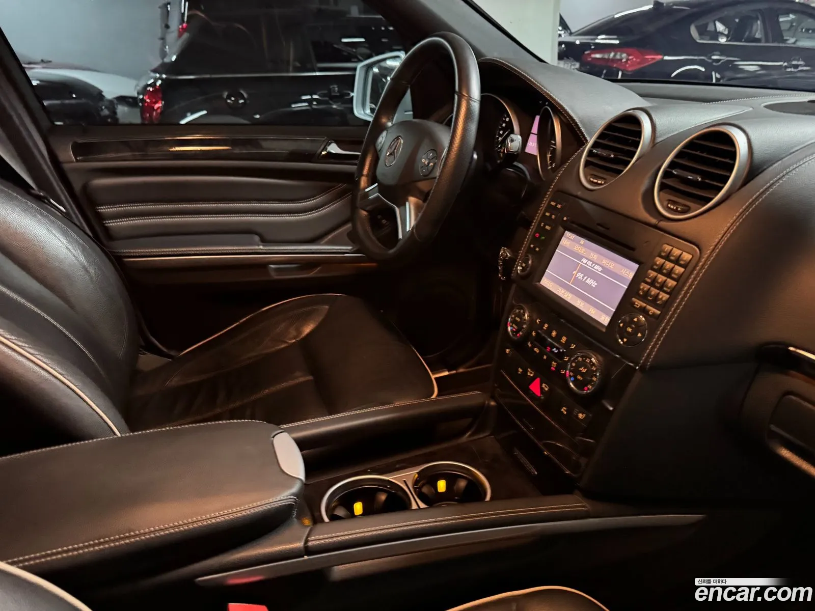 Mercedes-Benz M-Class W164 2011 — 14