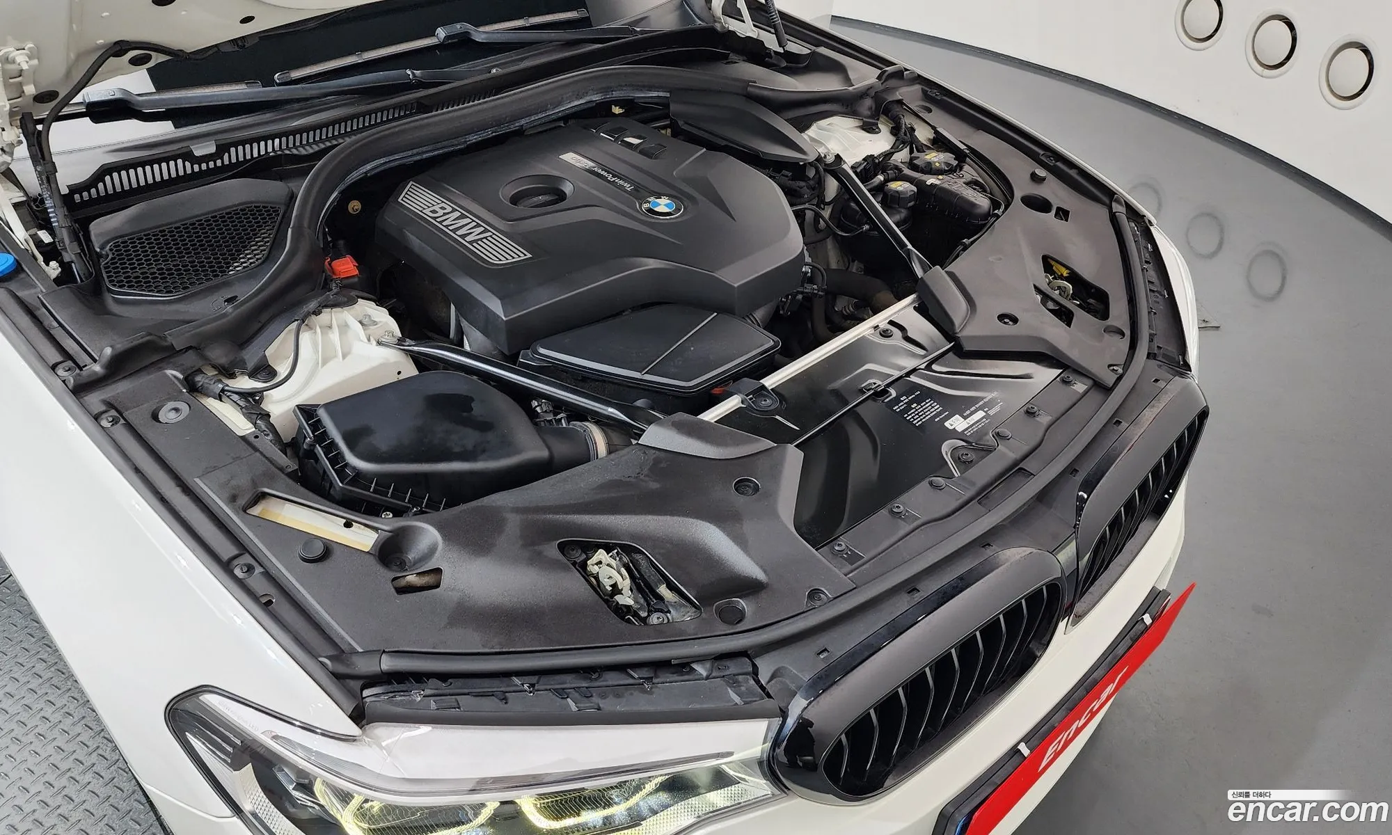 BMW 5 Series 2017 — 10