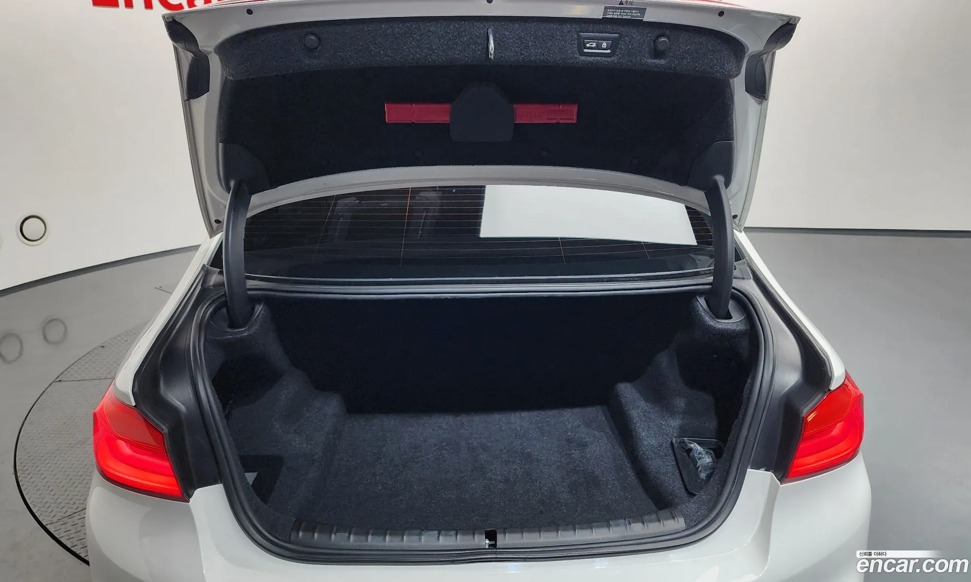 BMW 5 Series 2017 — 35