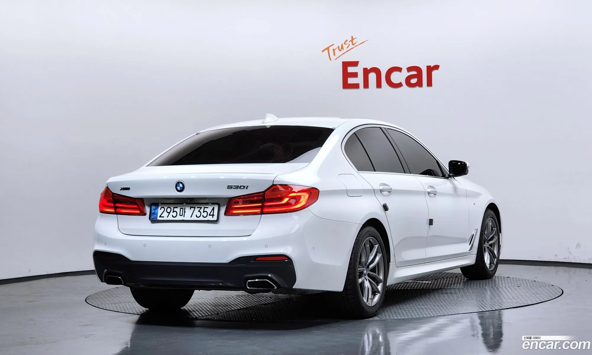BMW 5 Series 2017 — 12