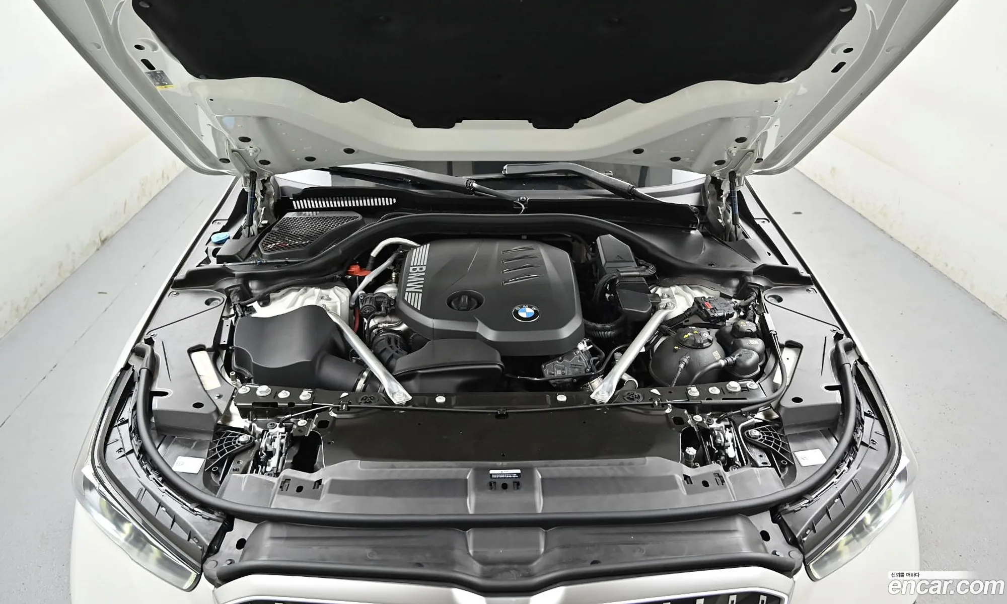 BMW 5 Series 2025 — 11