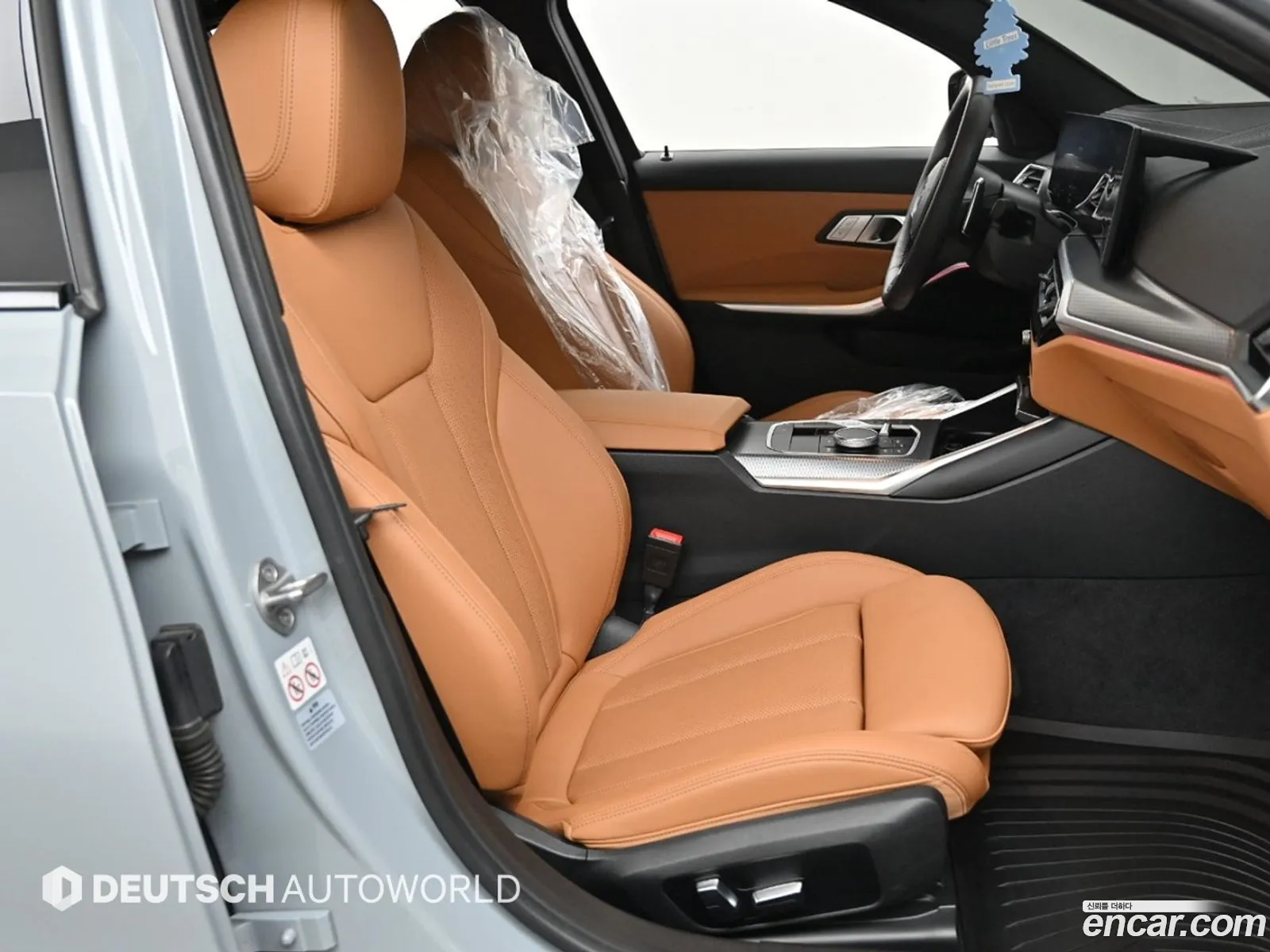 BMW 3 Series 2023 — 16