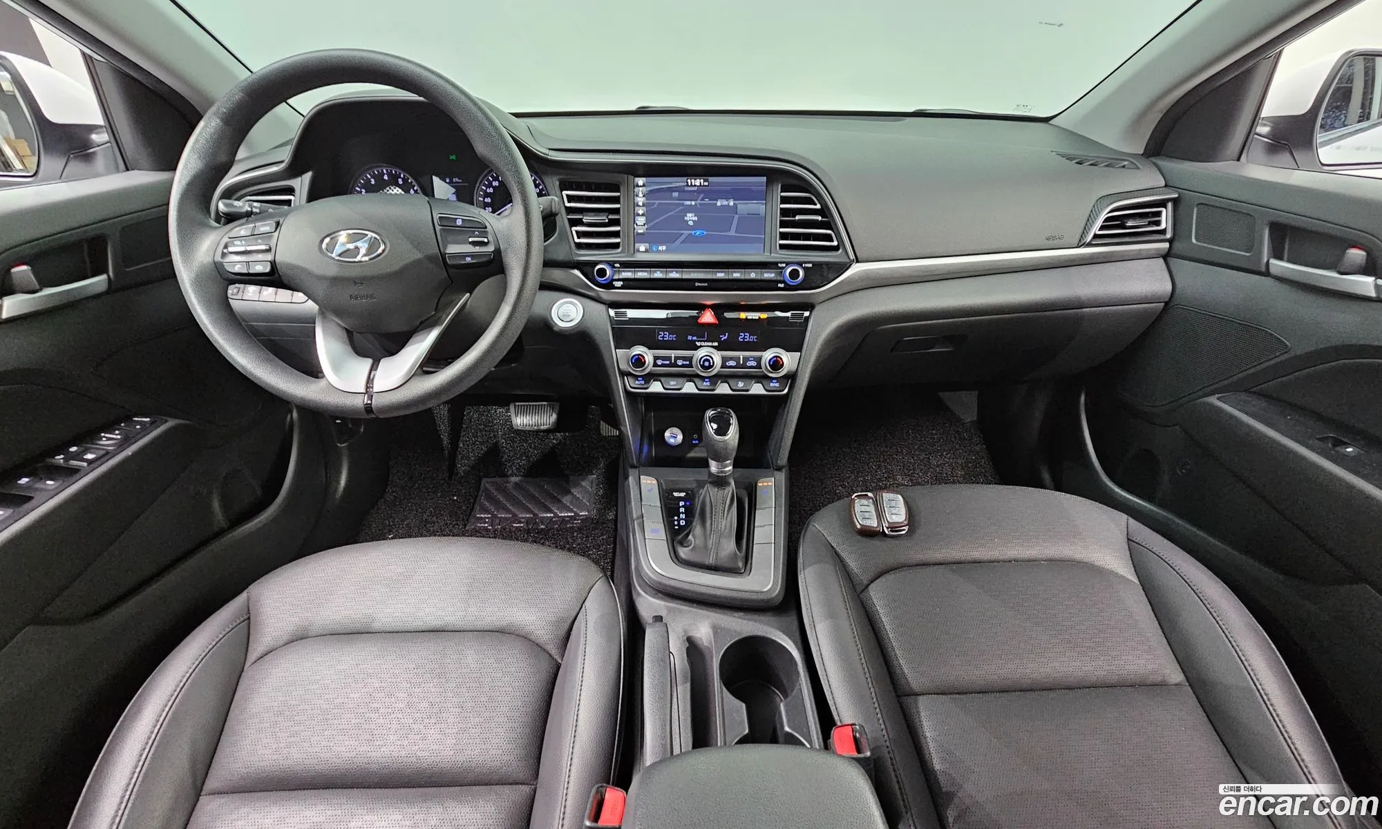 Hyundai Elantra AD 2019 — 3