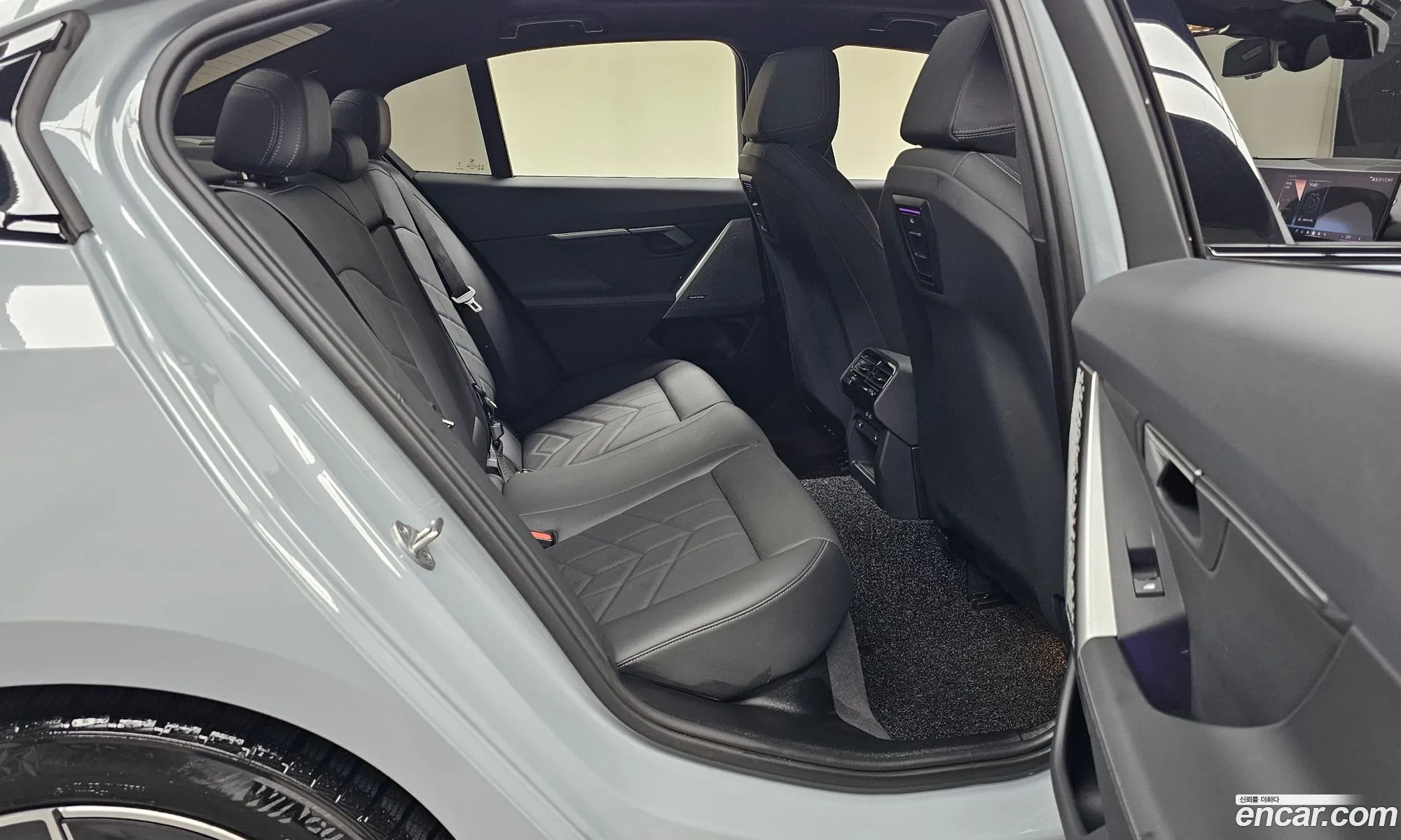 BMW 5 Series 2024 — 10