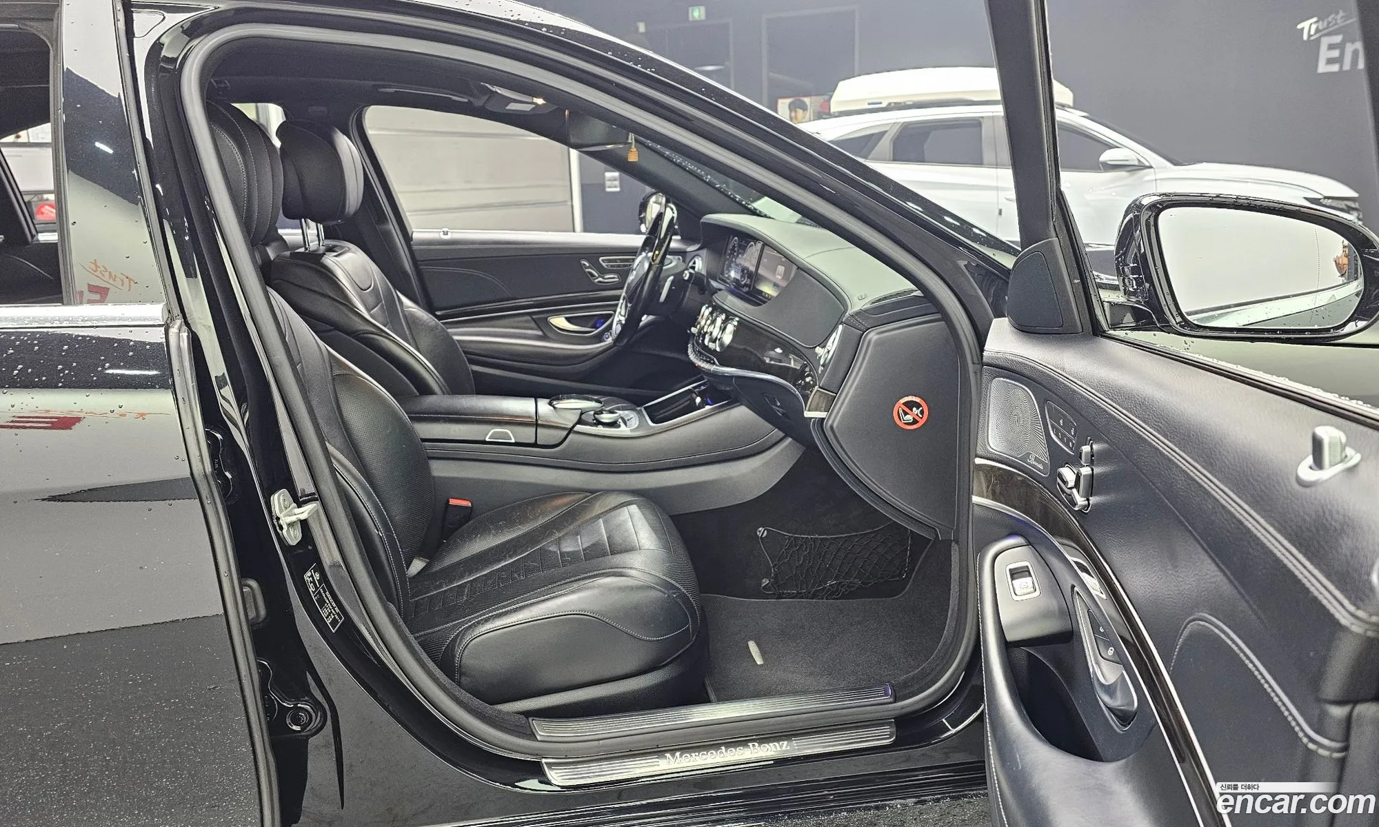 Mercedes-Benz S-Class W222 2014 WDDUG8FB5FA072079 — 16