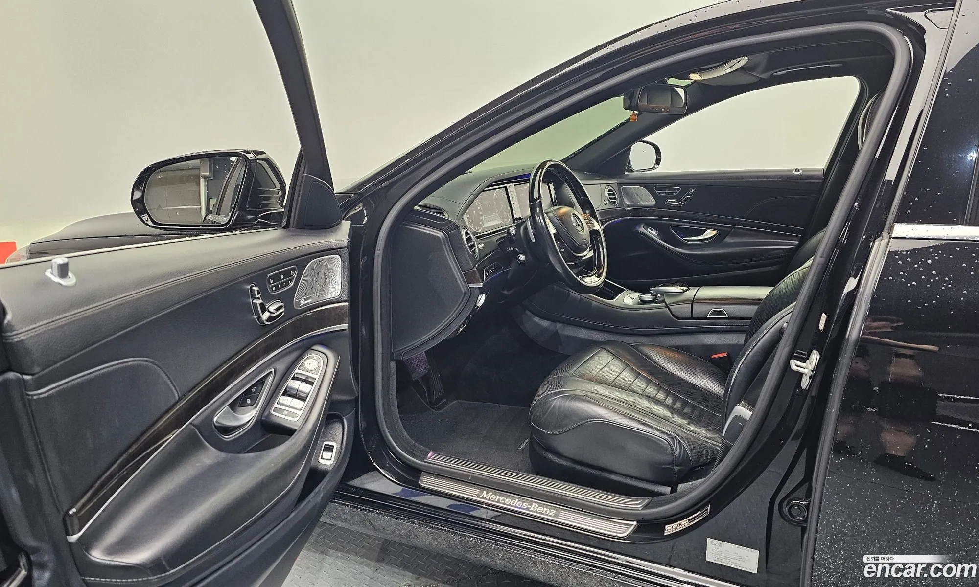 Mercedes-Benz S-Class W222 2014 WDDUG8FB5FA072079 — 14