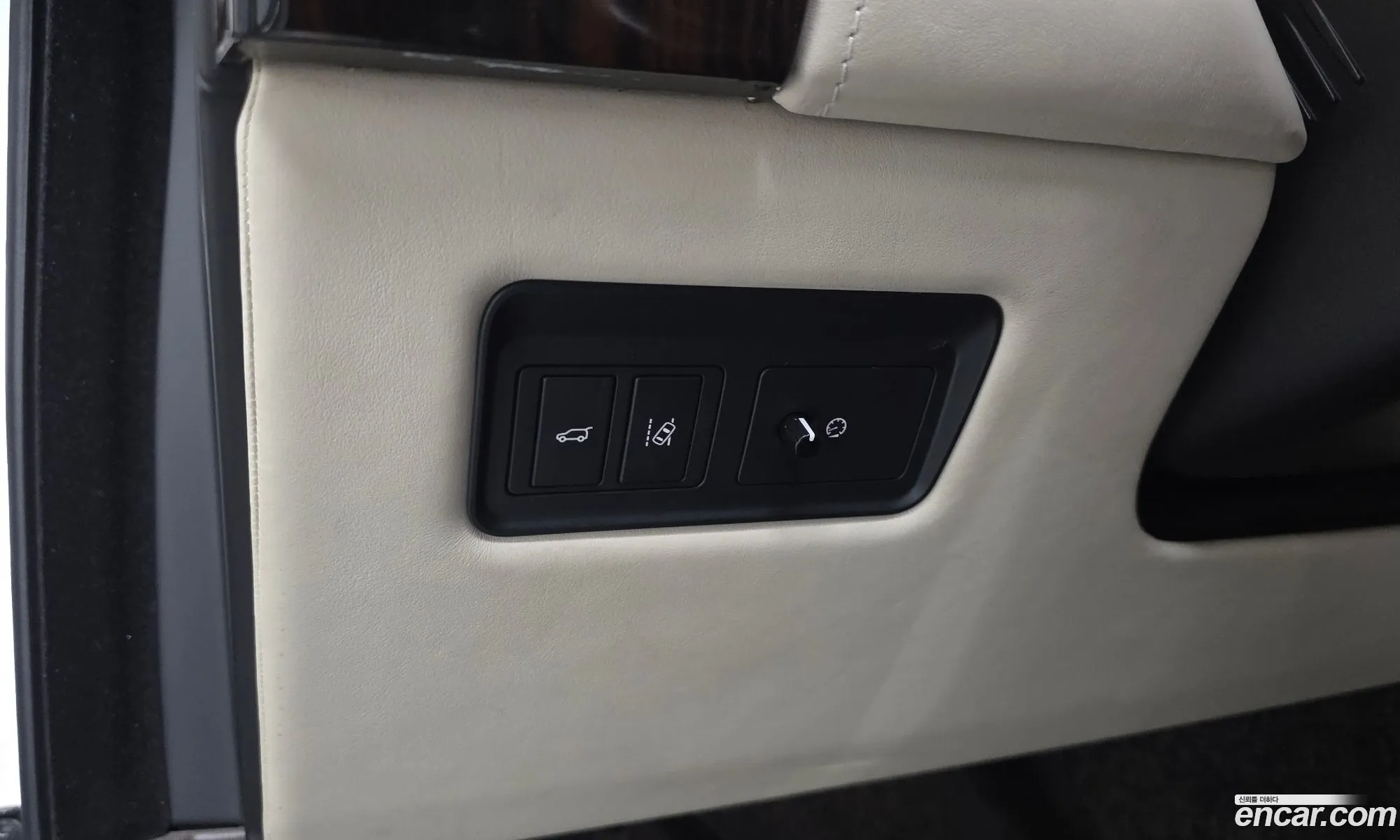 Land Rover Range Rover 2017 SALGA2FE3HA332281 — 14
