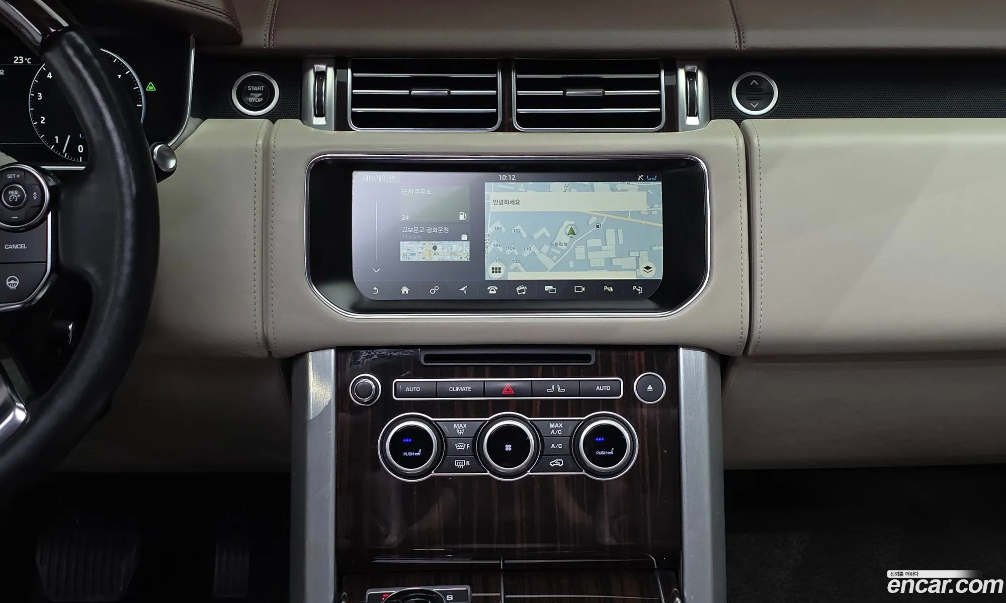 Land Rover Range Rover 2017 SALGA2FE3HA332281 — 3