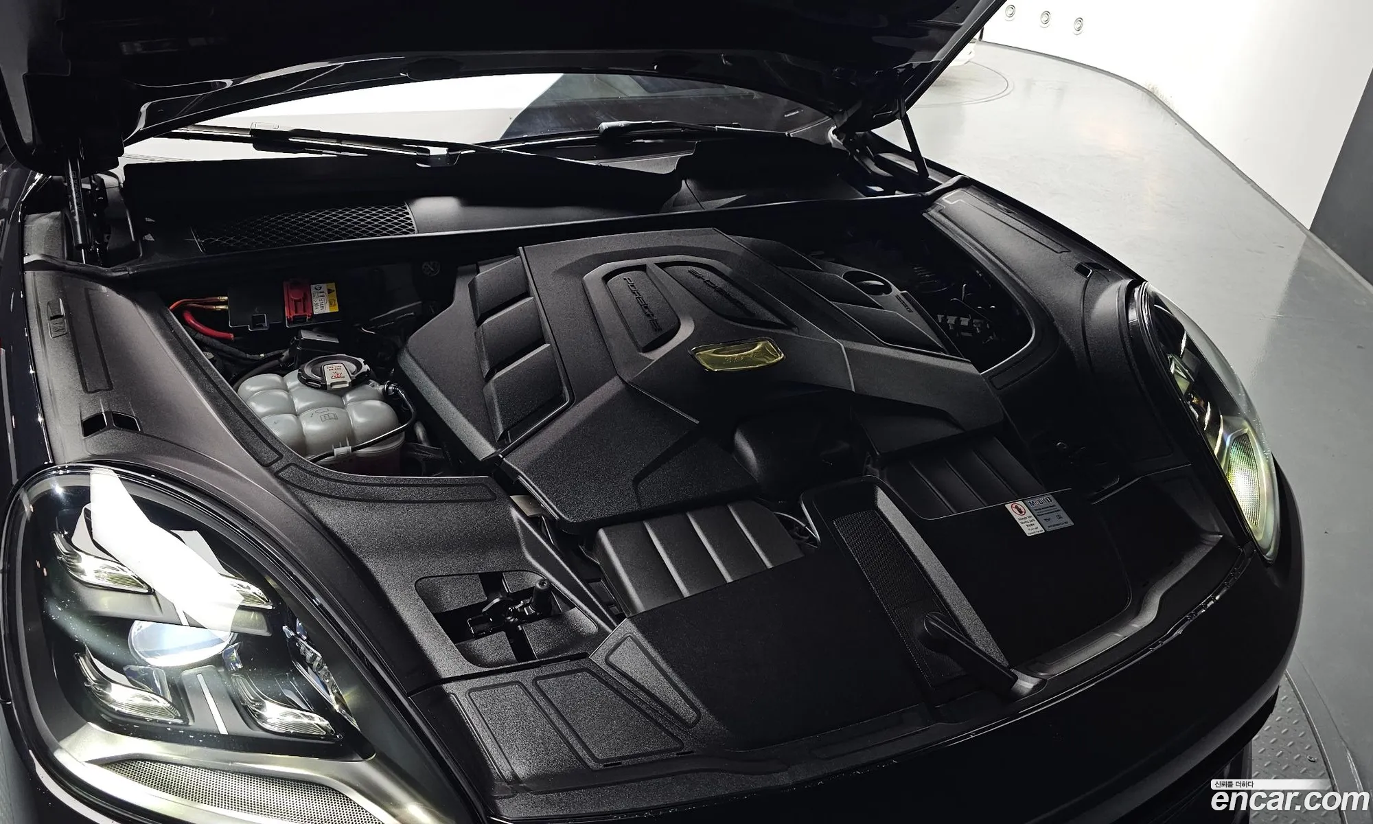 Porsche Cayenne 2022 WP1AA29Y2NDA07147 — 14