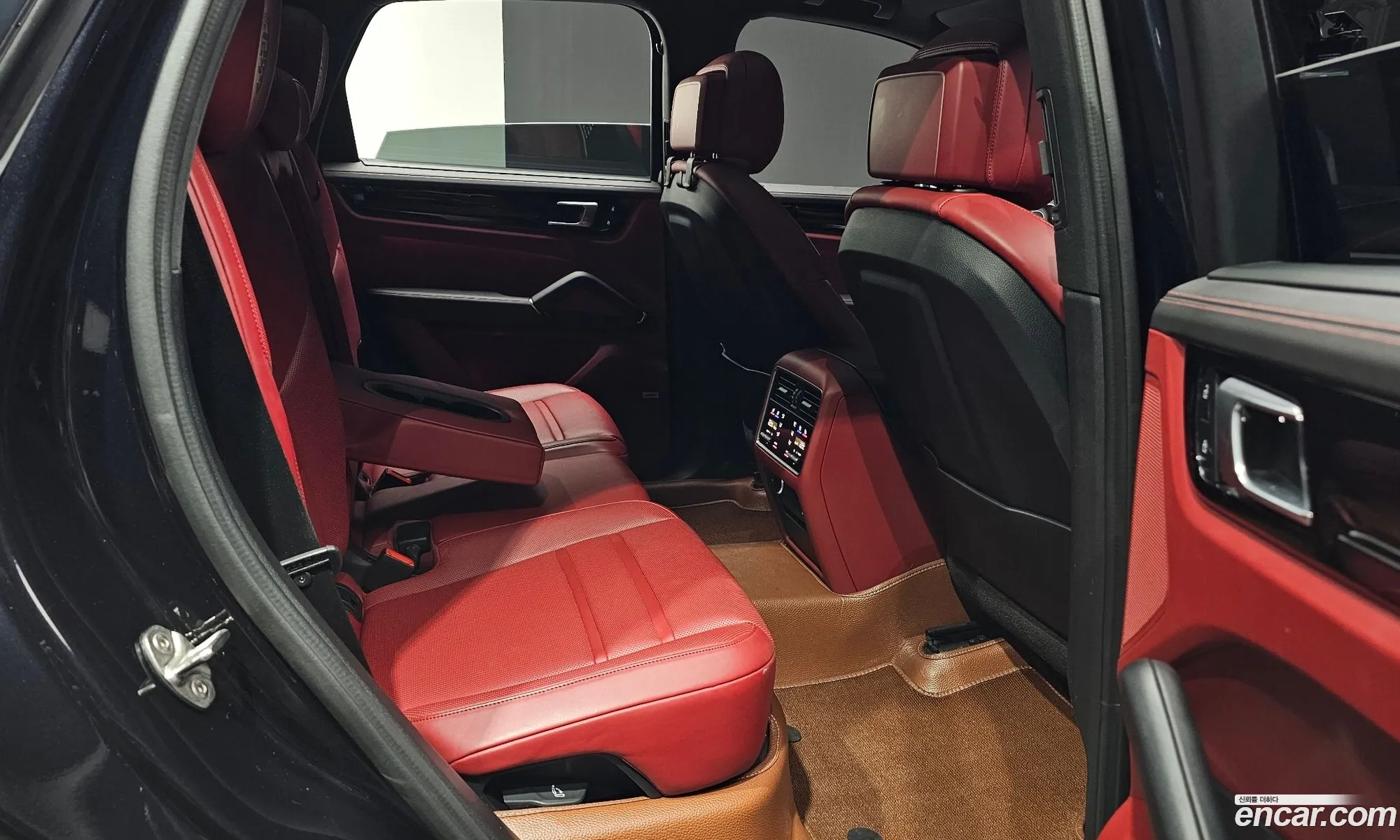 Porsche Cayenne 2022 WP1AA29Y2NDA07147 — 12