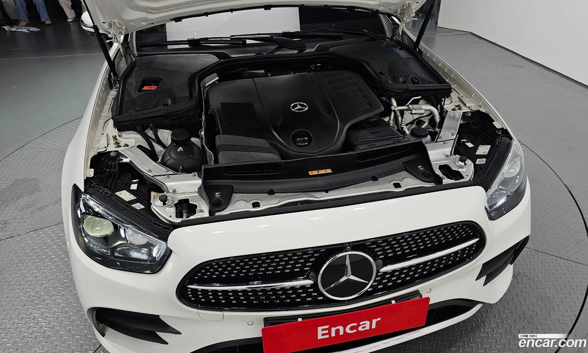 Mercedes-Benz E-Class W213 2023 — 12