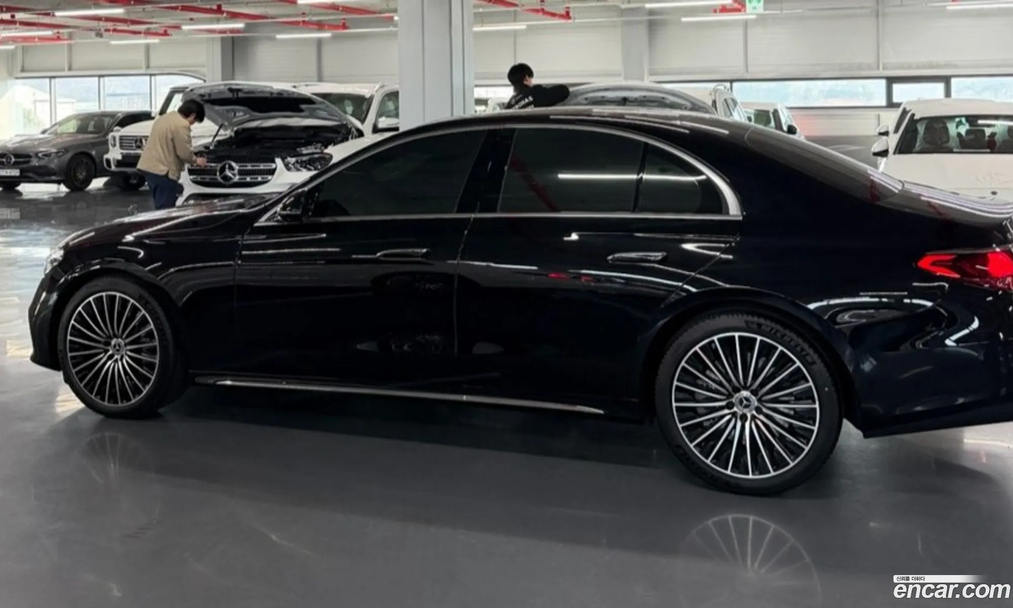 Mercedes-Benz E-Class W214 2026 — 6