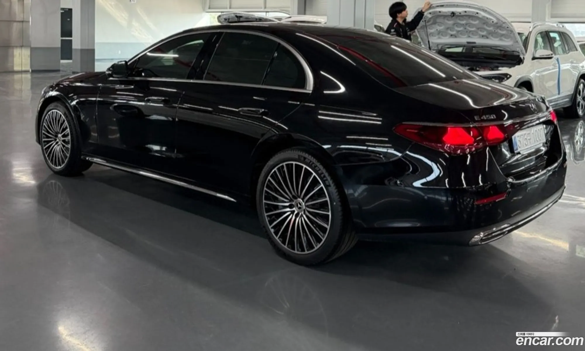 Mercedes-Benz E-Class W214 2026 — 7
