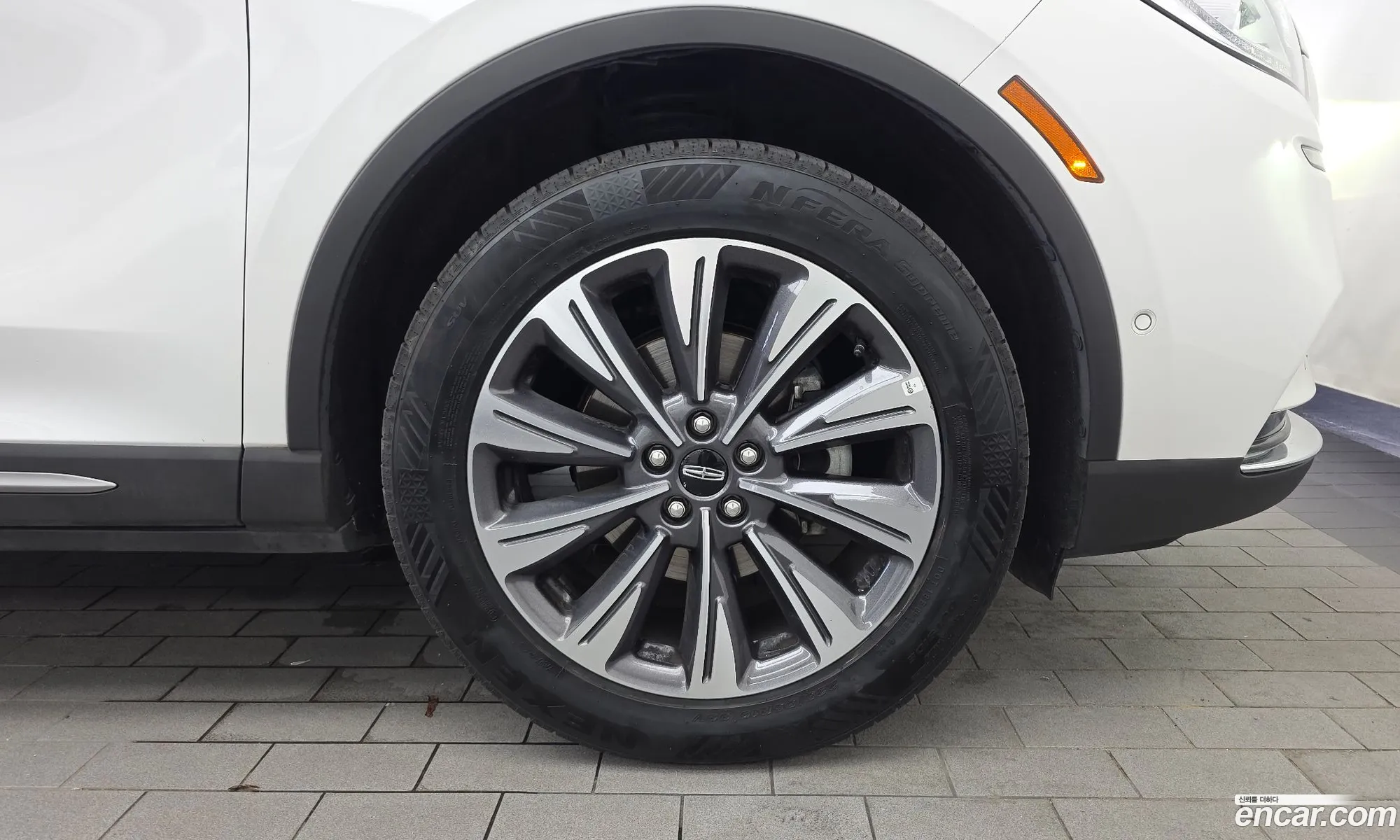 Lincoln Corsair 2021 — 30
