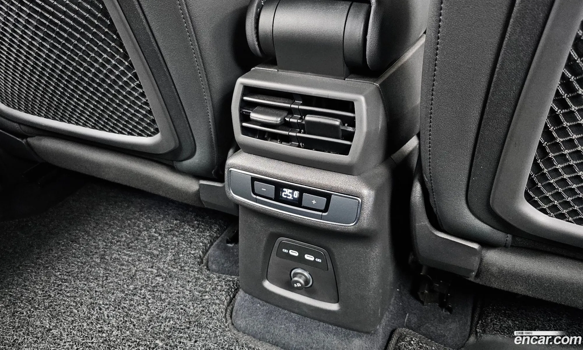 Audi Q4 e-tron 2023 WAUZZZFZ0PP057563 — 6