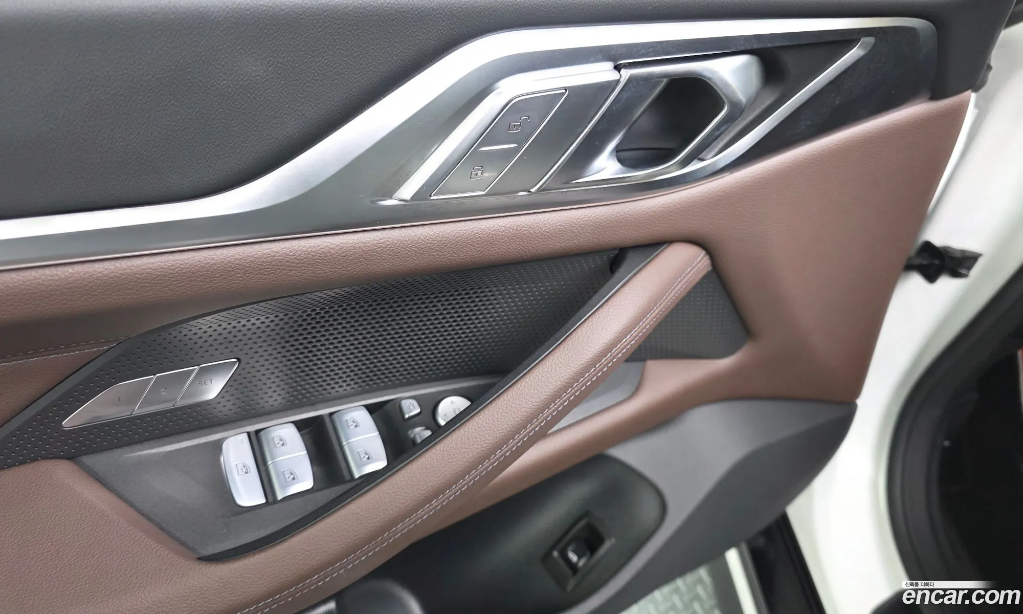 BMW 4 Series 2025 — 4