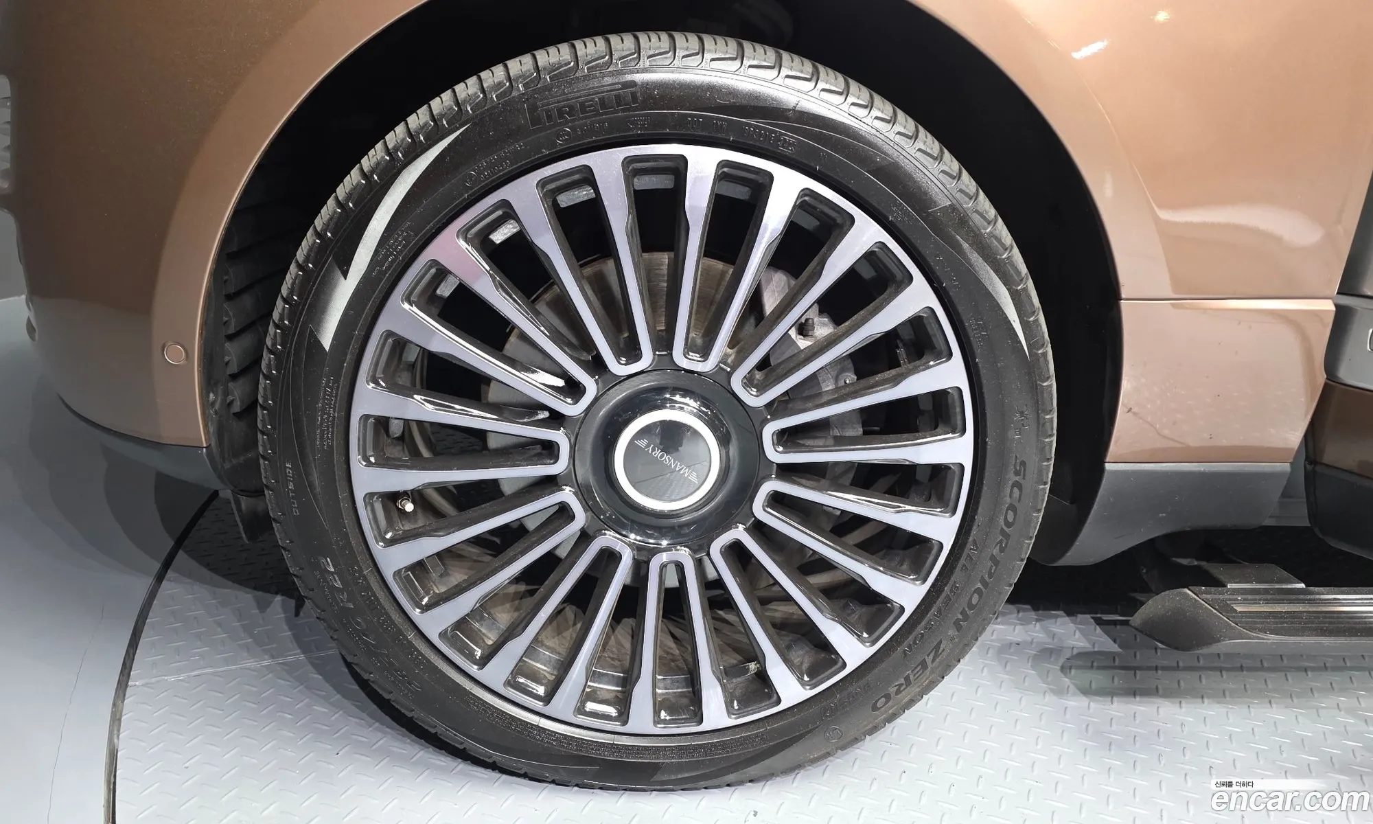 Land Rover Range Rover 2017 SALGA3FJ5HA349103 — 10
