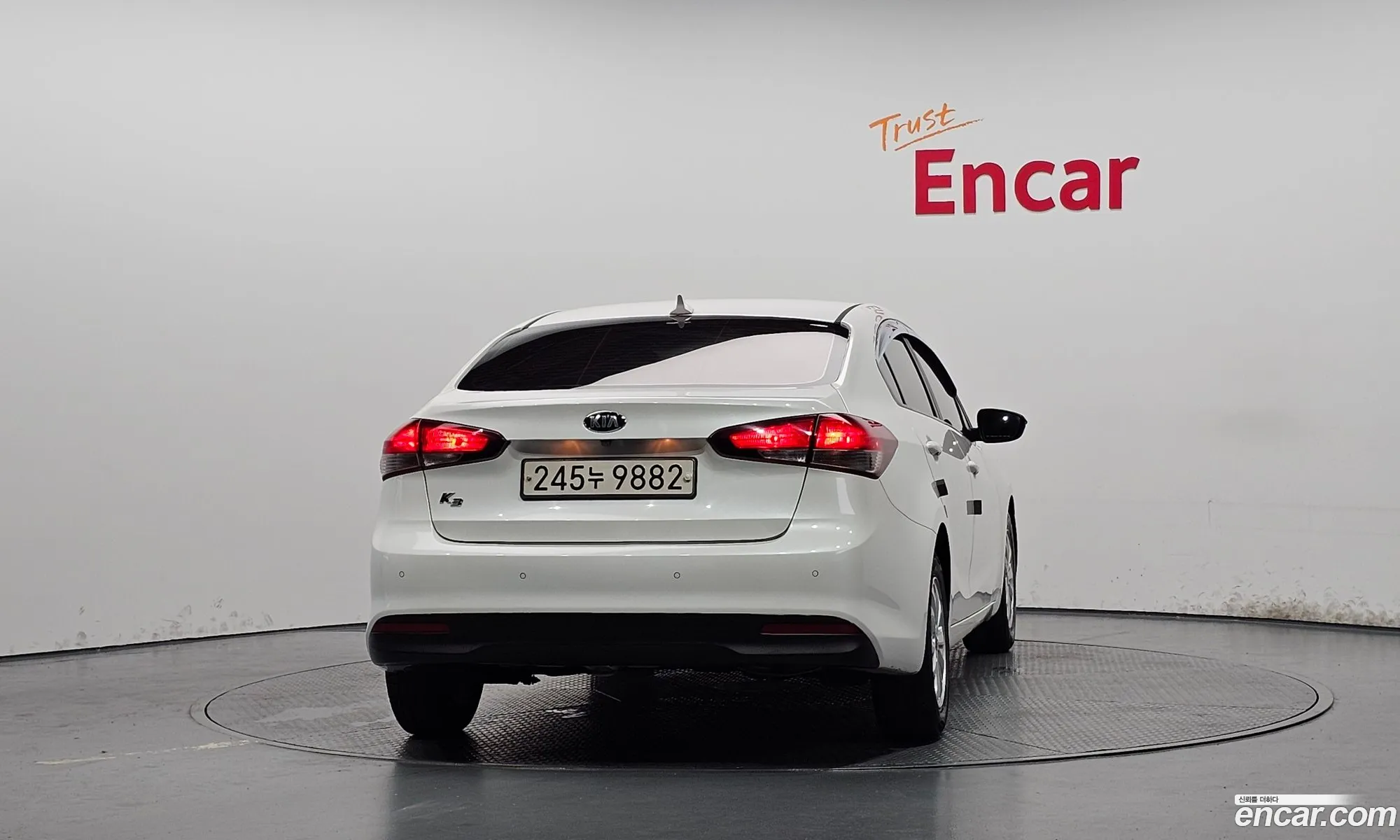Kia K3 2017 — 2